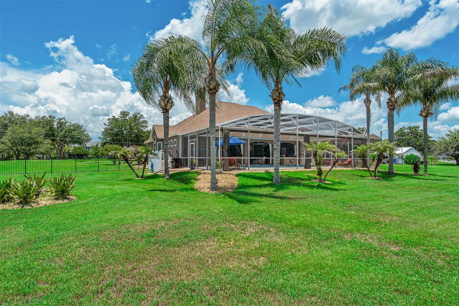 ROYAL RANCH ESTATES FIRST ADD - Residential