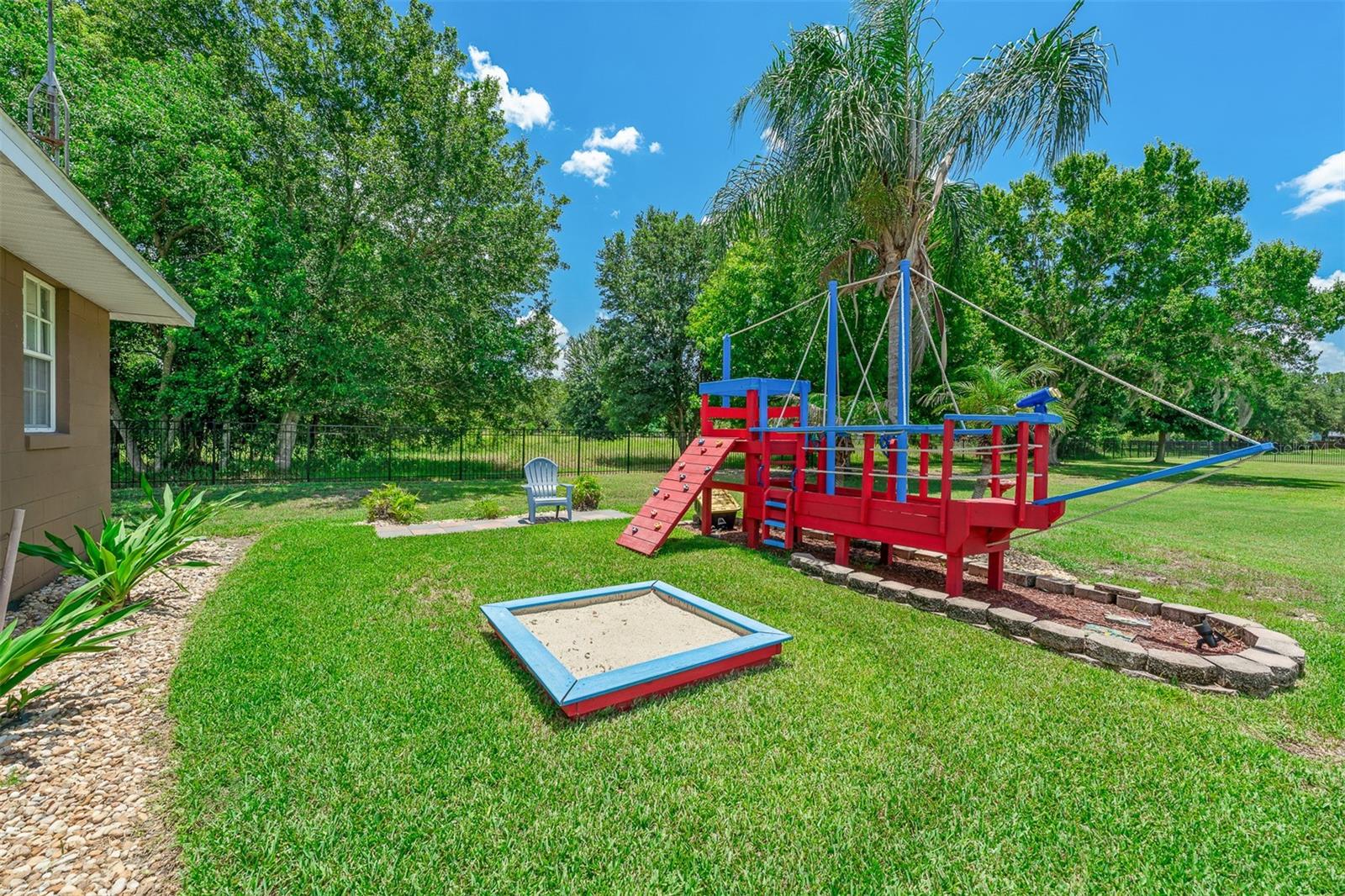 ROYAL RANCH ESTATES FIRST ADD - Residential