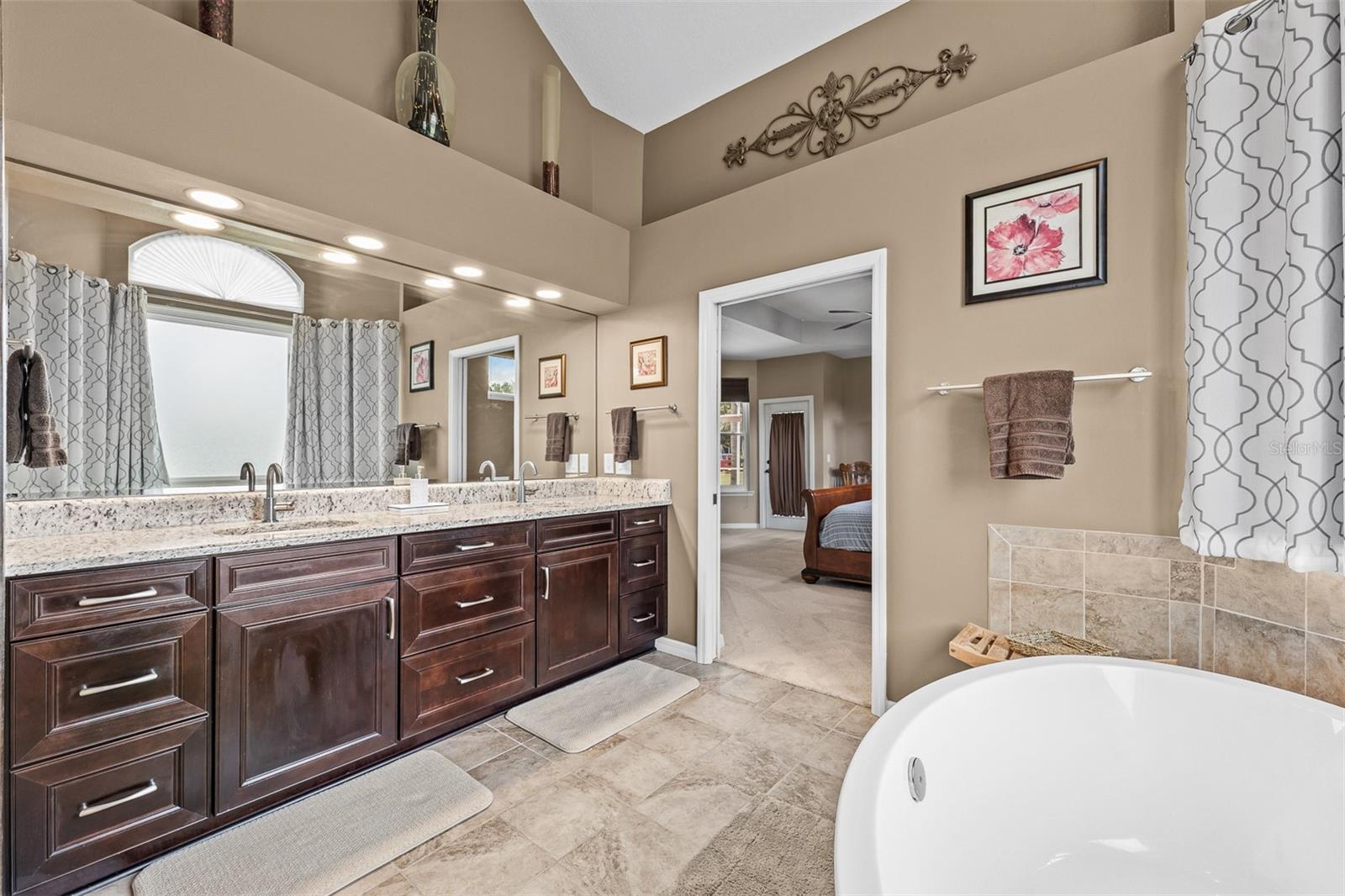 ROYAL RANCH ESTATES FIRST ADD - Residential