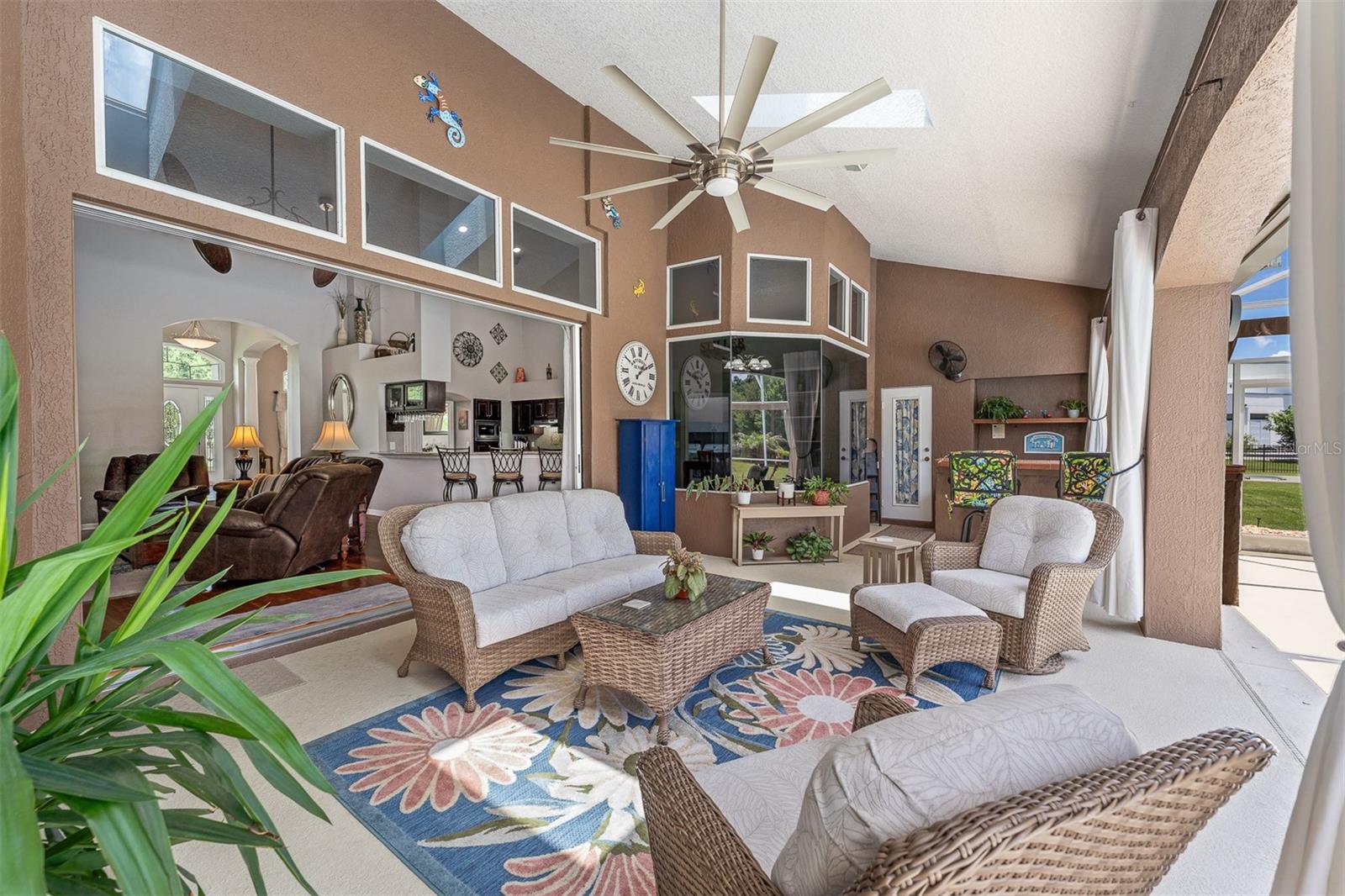 ROYAL RANCH ESTATES FIRST ADD - Residential