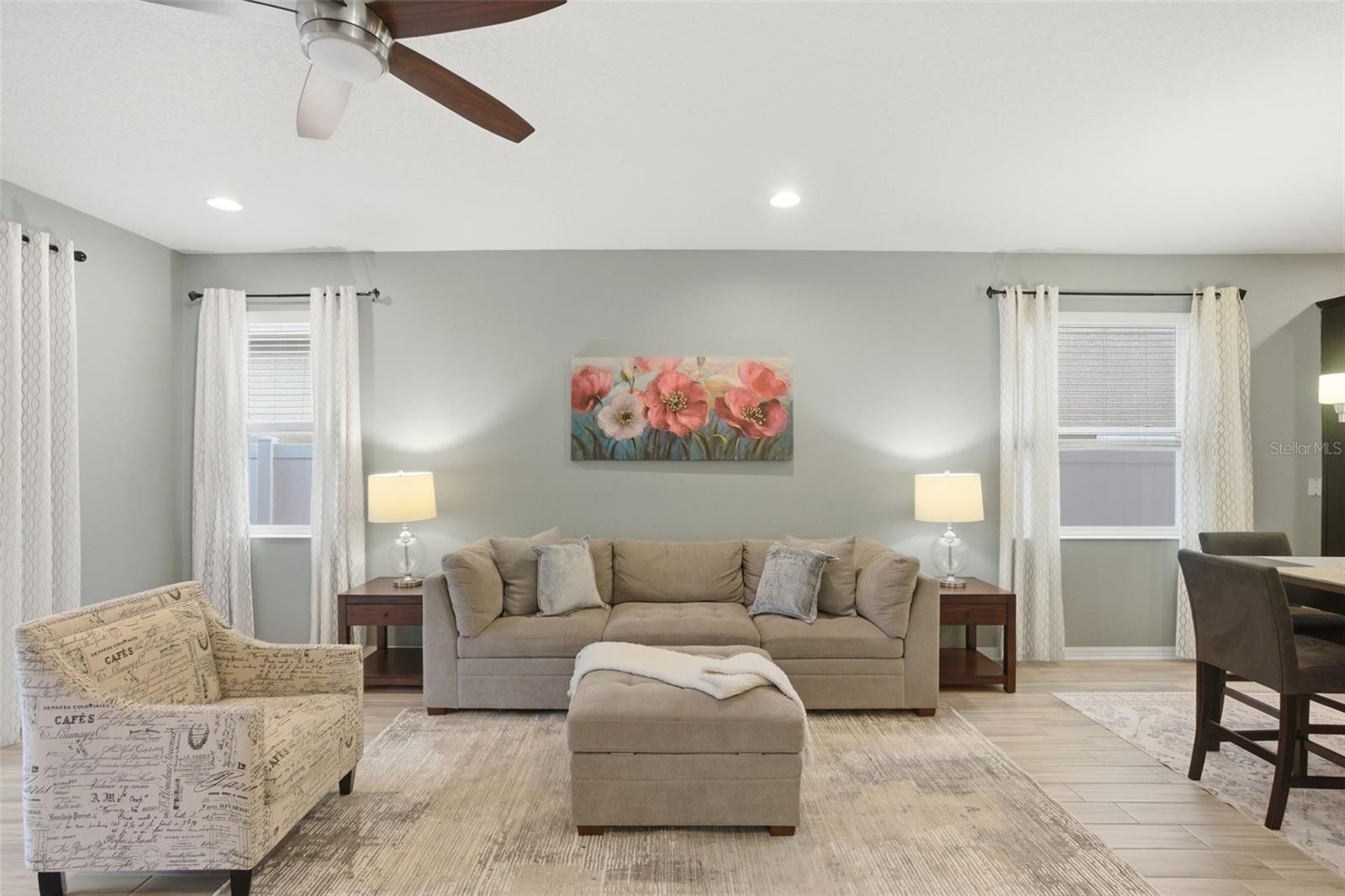 AULINS LANDING AT OVIEDO - PH 2 - Residential