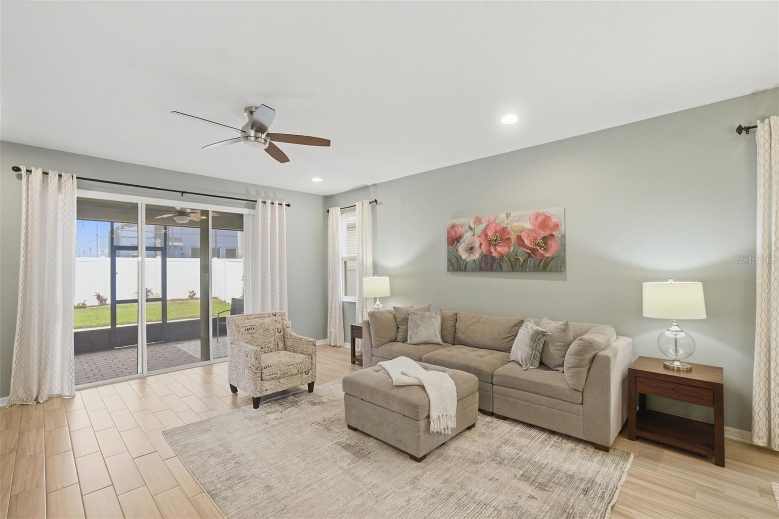 AULINS LANDING AT OVIEDO - PH 2 - Residential