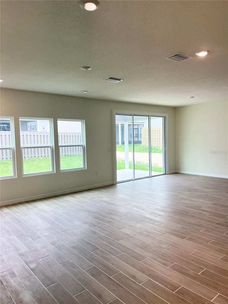 ARBOR GREEN - Residential Lease