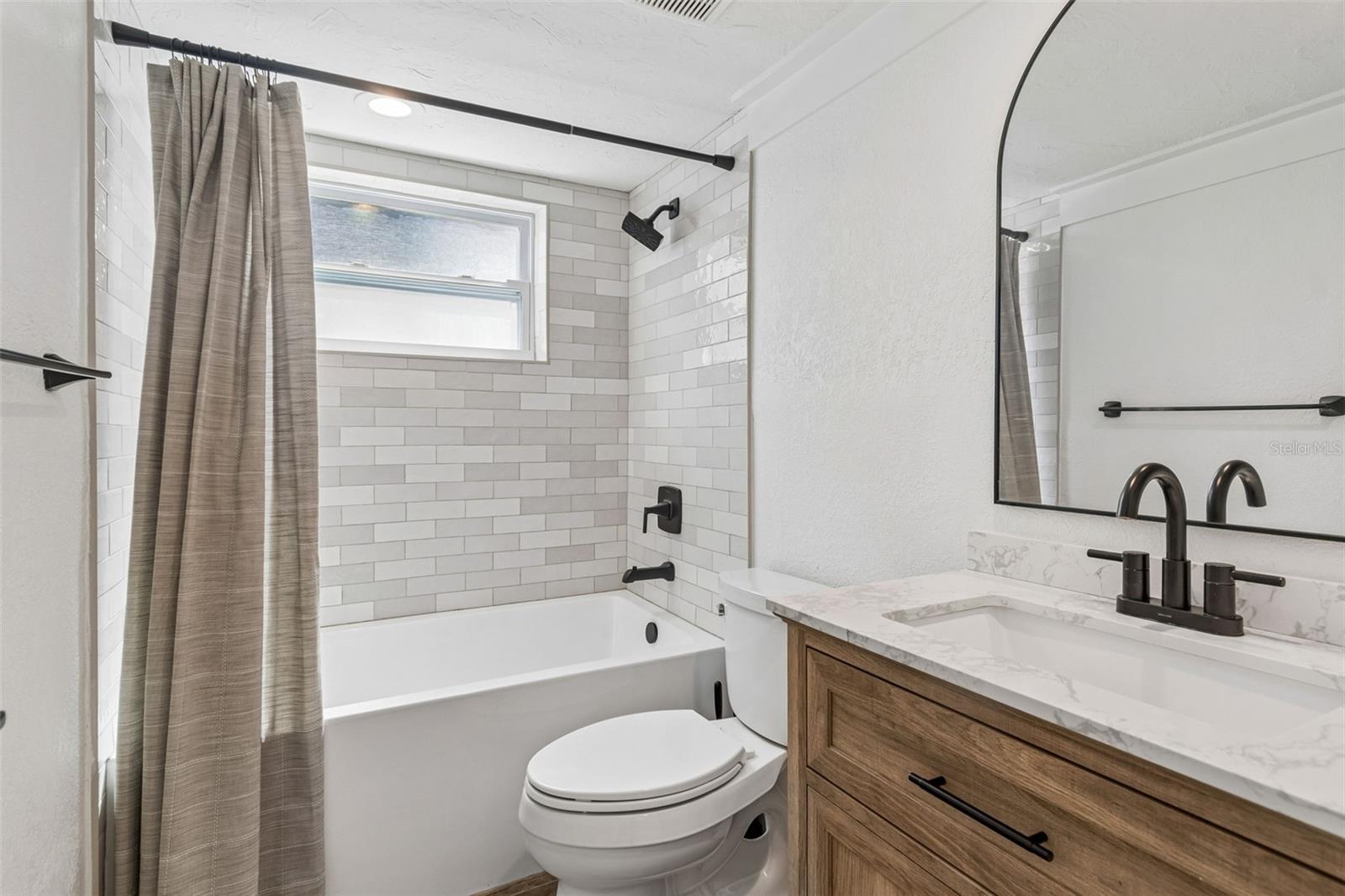 SHORE ACRES EDGEWATER SEC - Residential