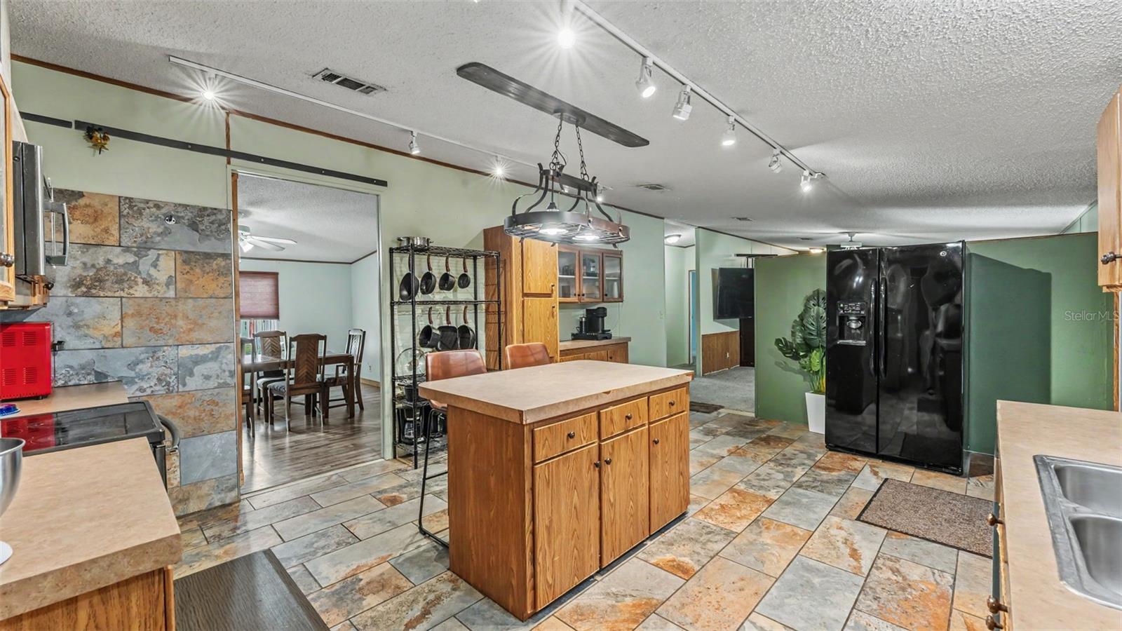 FORESTVIEW ESTATES - Residential
