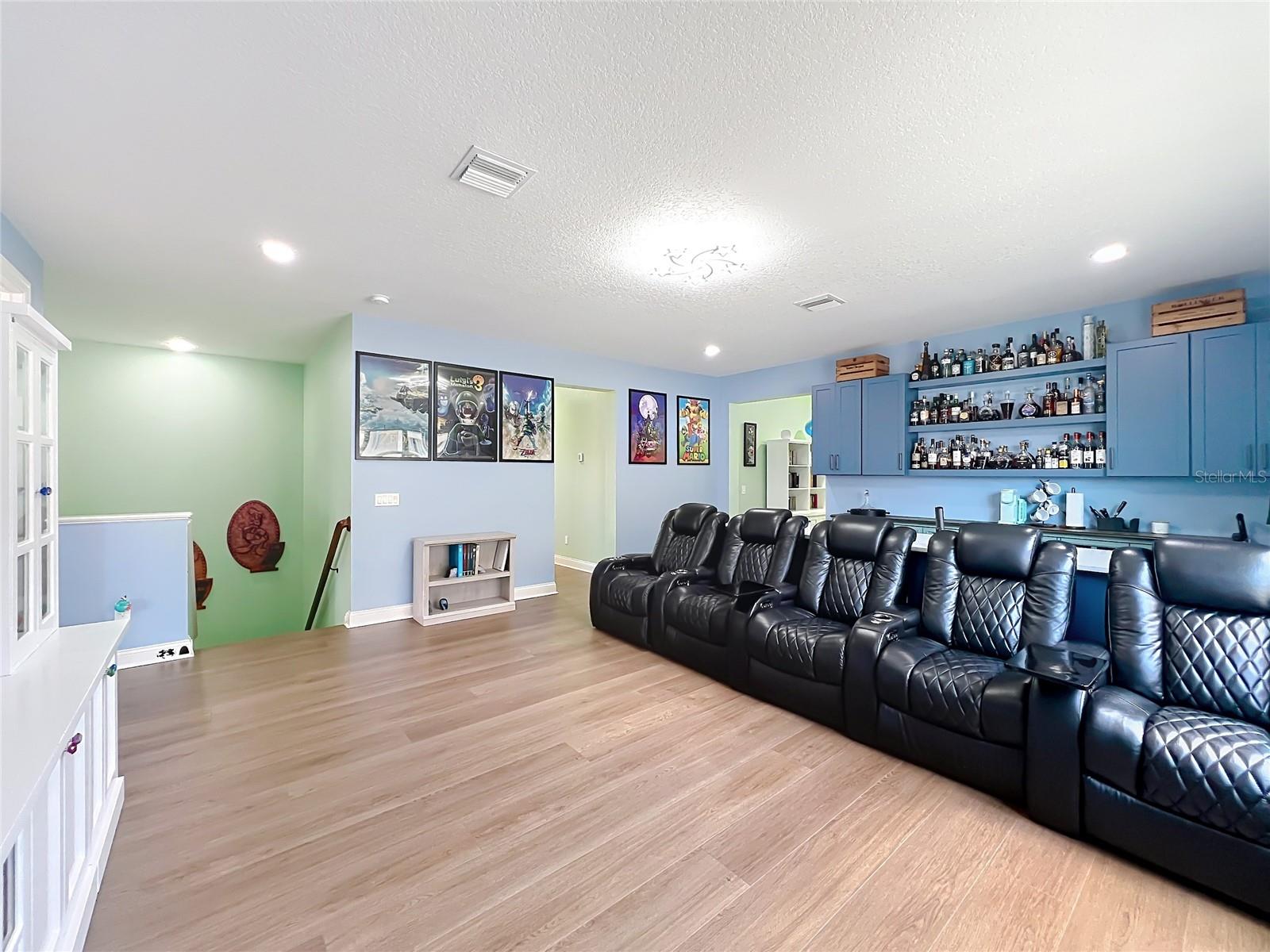 ROYAL CYPRESS PRESERVE - Residential