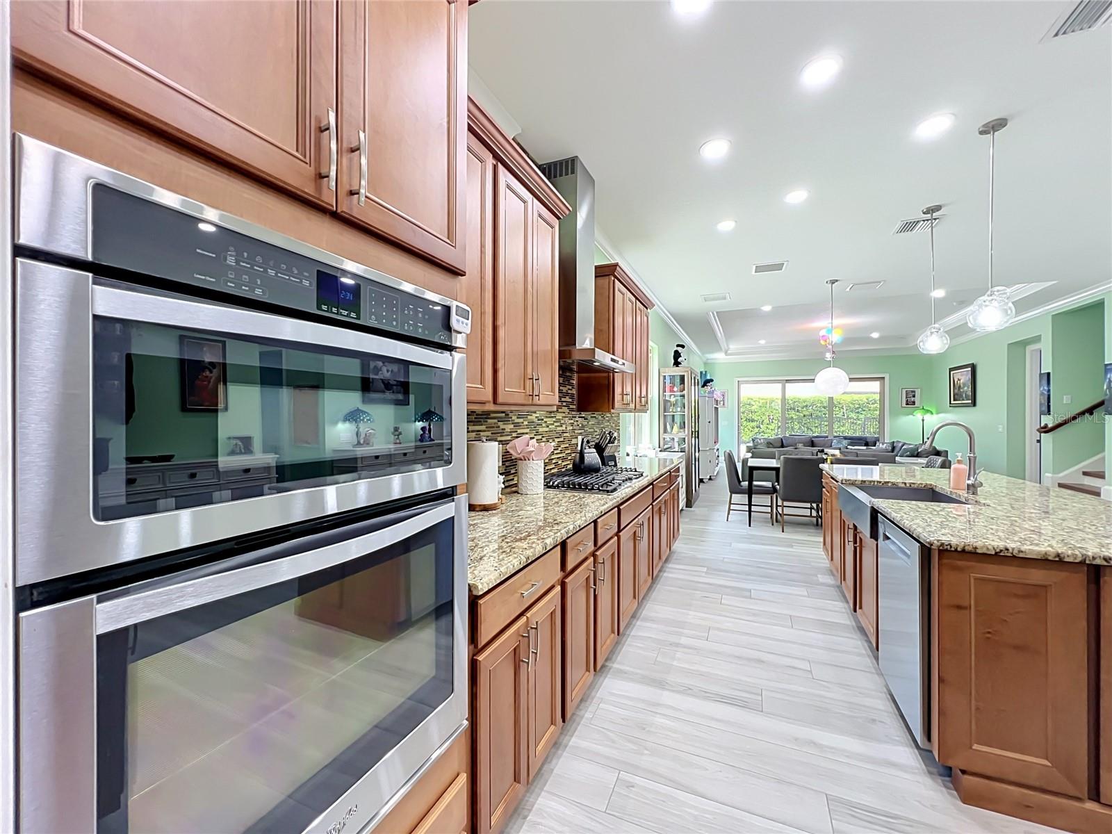 ROYAL CYPRESS PRESERVE - Residential