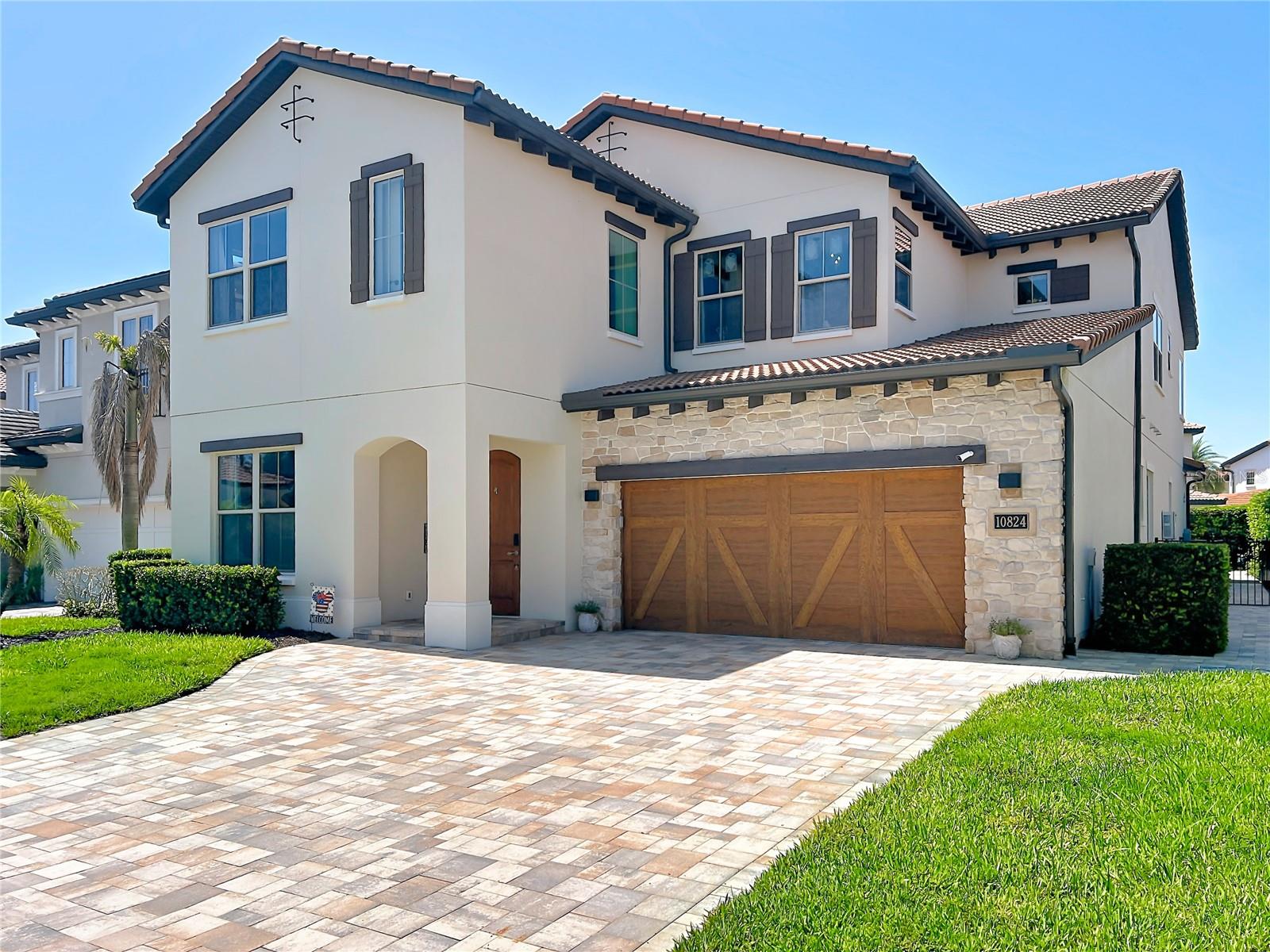 ROYAL CYPRESS PRESERVE - Residential
