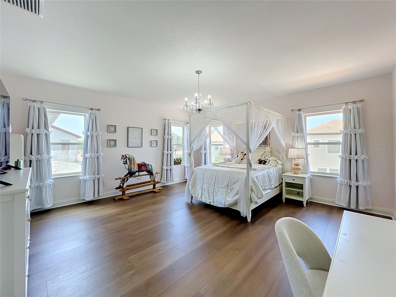 ROYAL CYPRESS PRESERVE - Residential