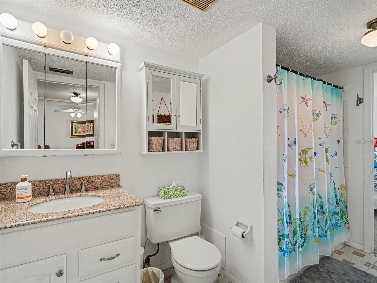 BAYSHORE ON THE LAKE APTS II SEC 1 - Residential