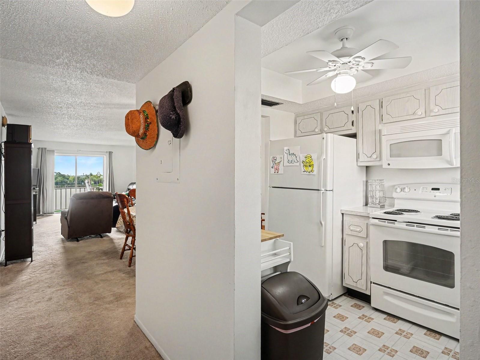 BAYSHORE ON THE LAKE APTS II SEC 1 - Residential