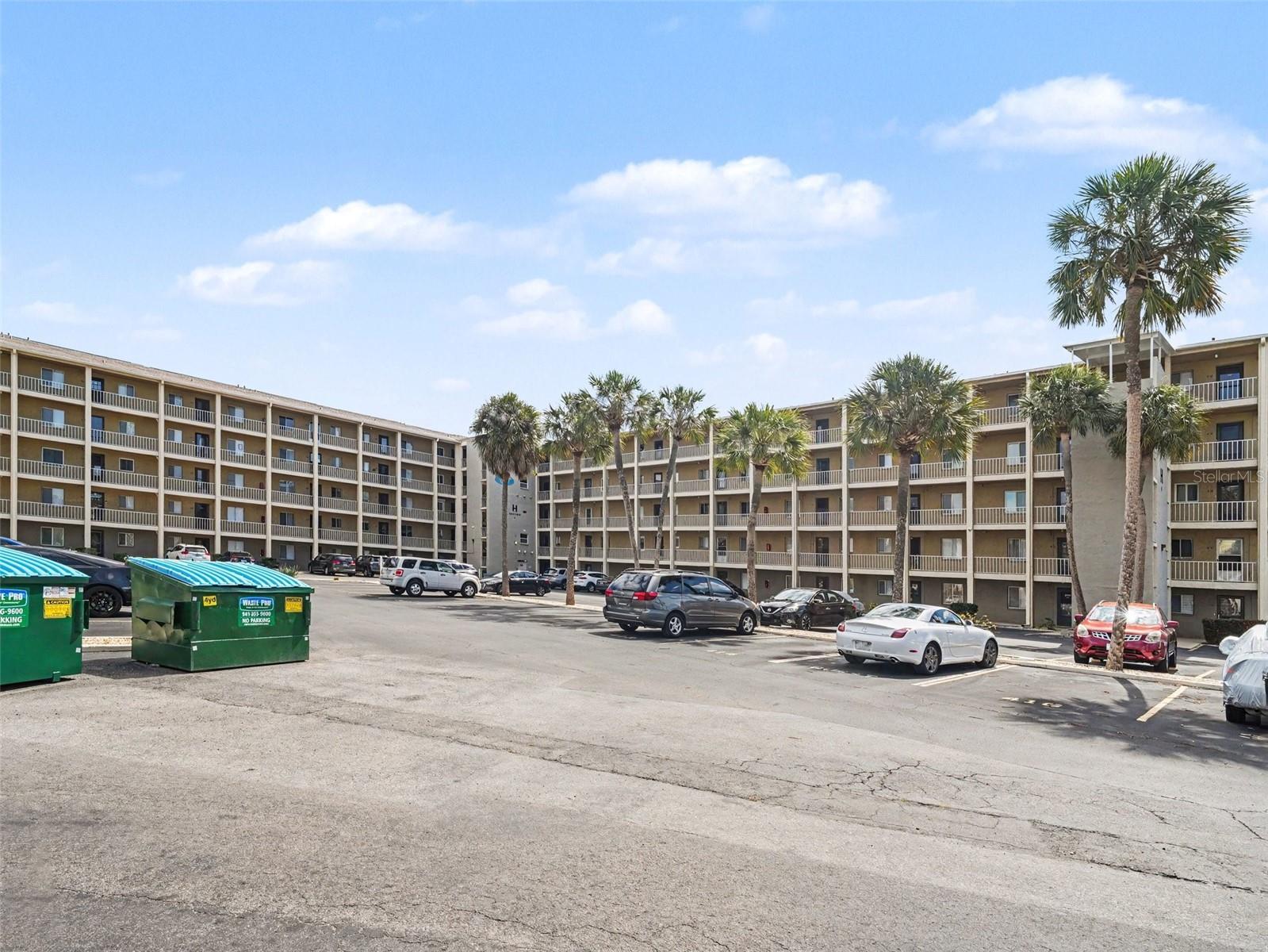 BAYSHORE ON THE LAKE APTS II SEC 1 - Residential