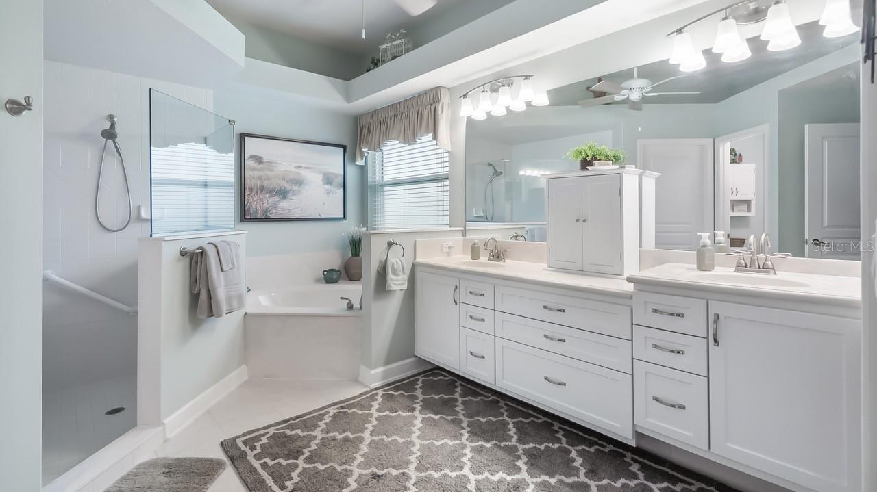 CLERMONT EAST HAMPTON AT KINGS RIDGE - Residential