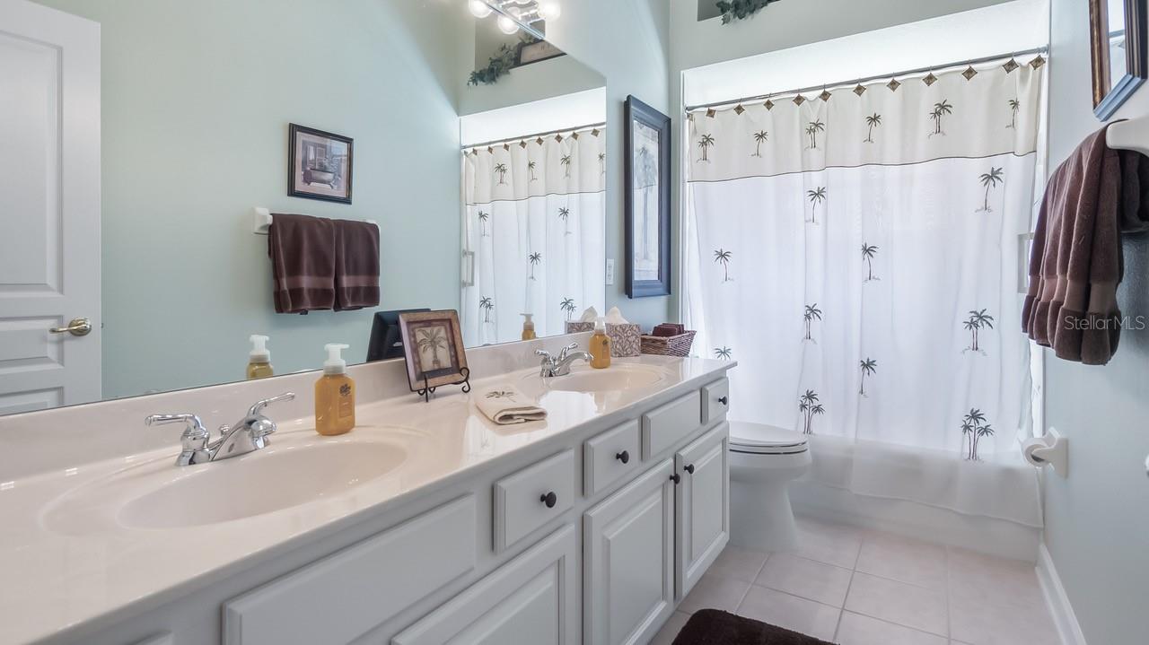 CLERMONT EAST HAMPTON AT KINGS RIDGE - Residential
