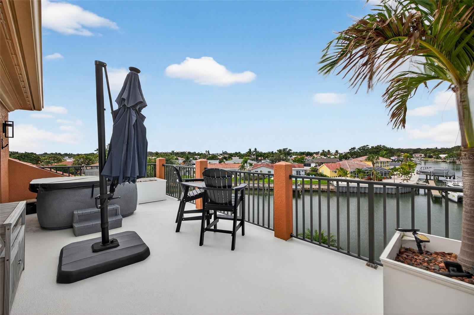 BROADWATER - Residential
