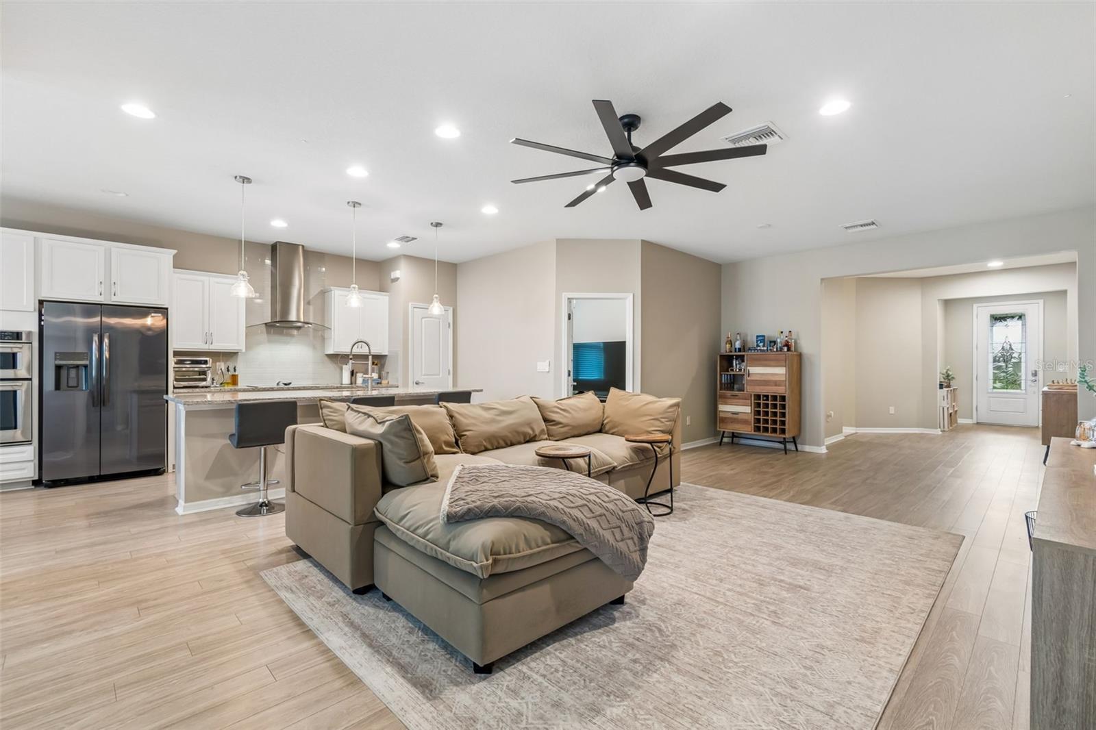 EPPERSON RANCH SOUTH PH 1 - Residential
