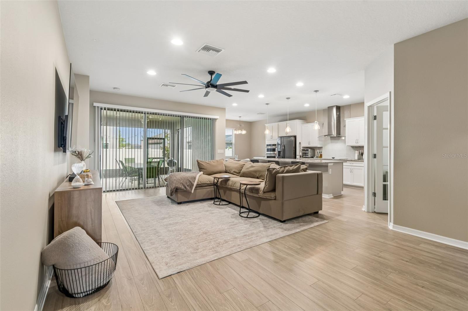 EPPERSON RANCH SOUTH PH 1 - Residential