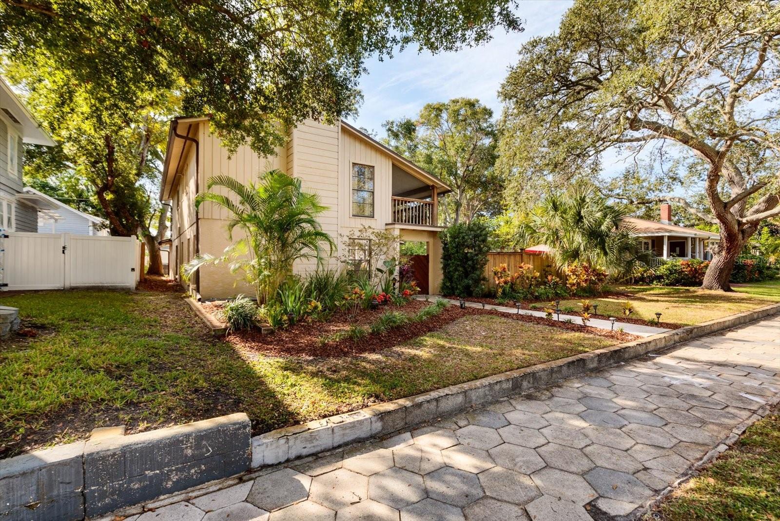 SNELL & HAMLETTS NORTH SHORE ADD - Residential