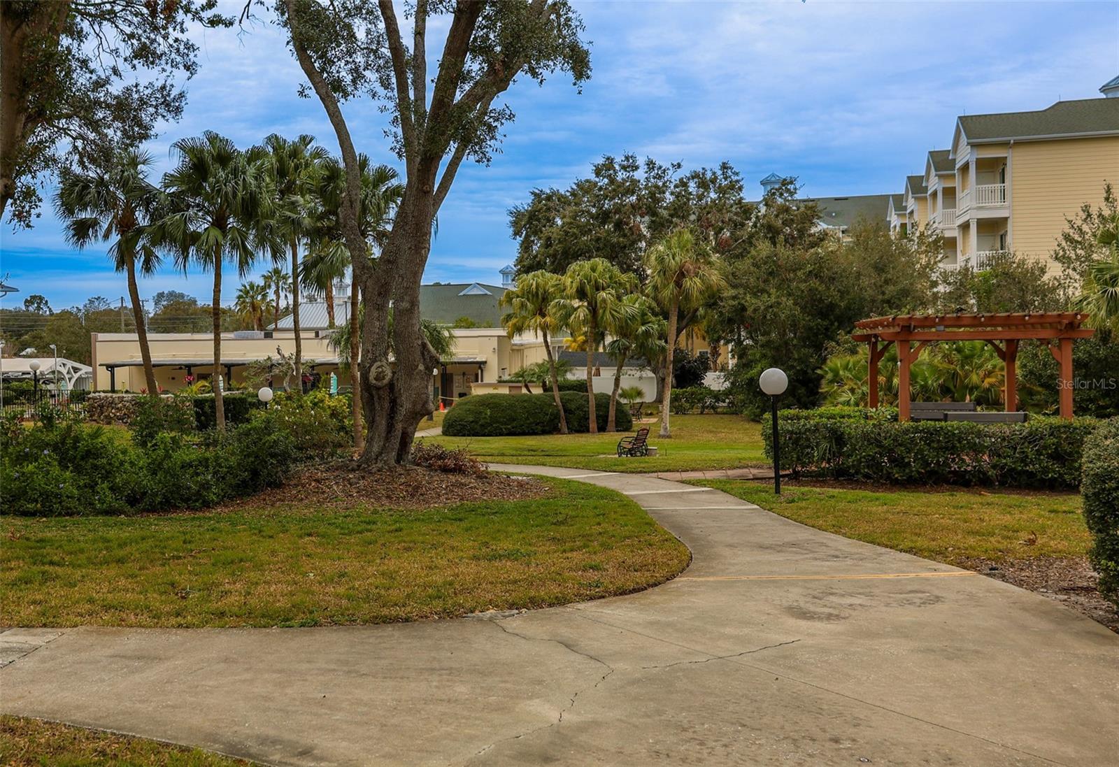 KALMIA CONDO - Residential