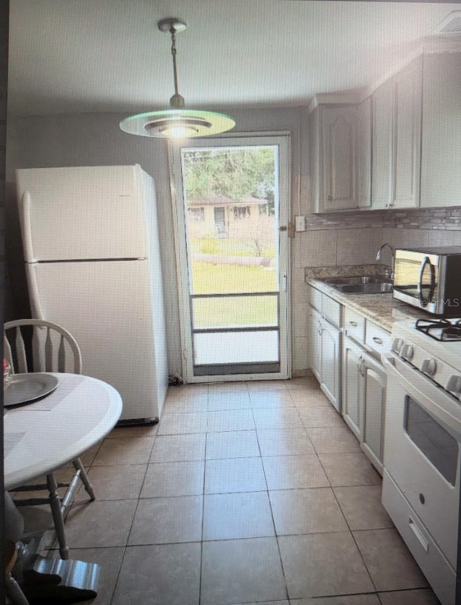 HUNTINGTON HEIGHTS - Residential Lease