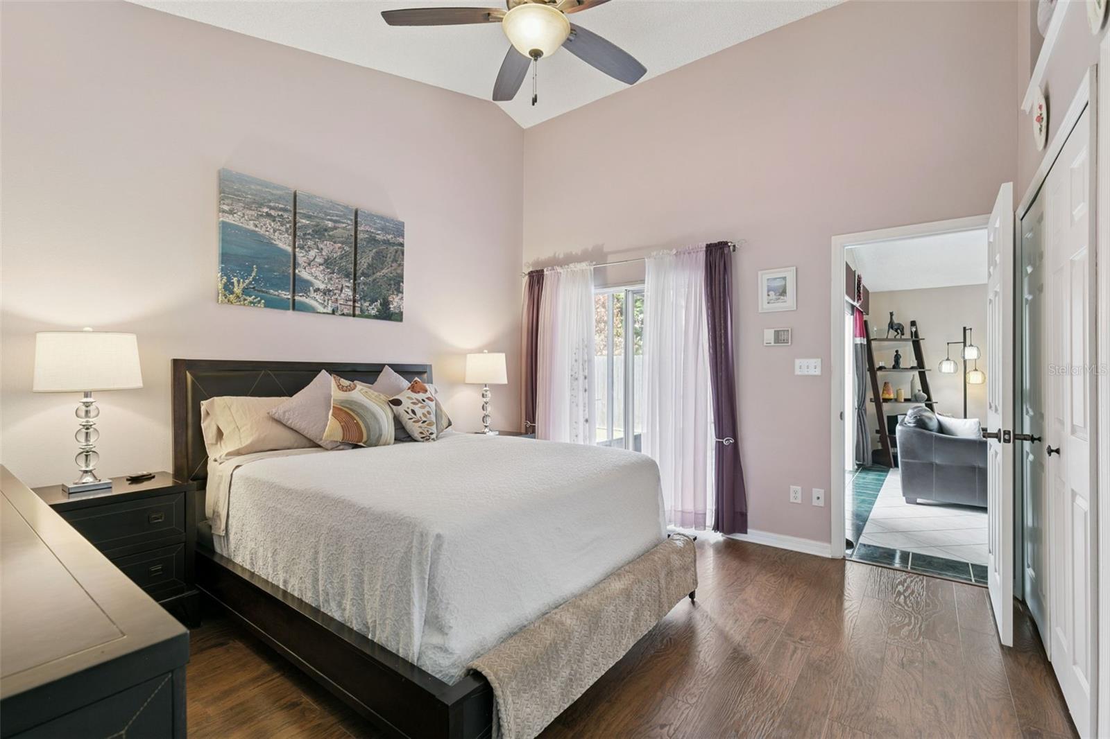 SOUTHCHASE UNIT 4 - Residential