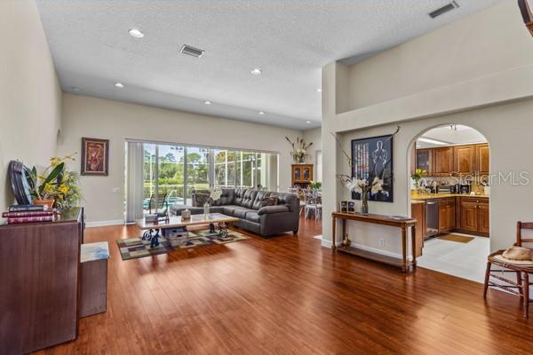 ROSEDALE 1 - Residential