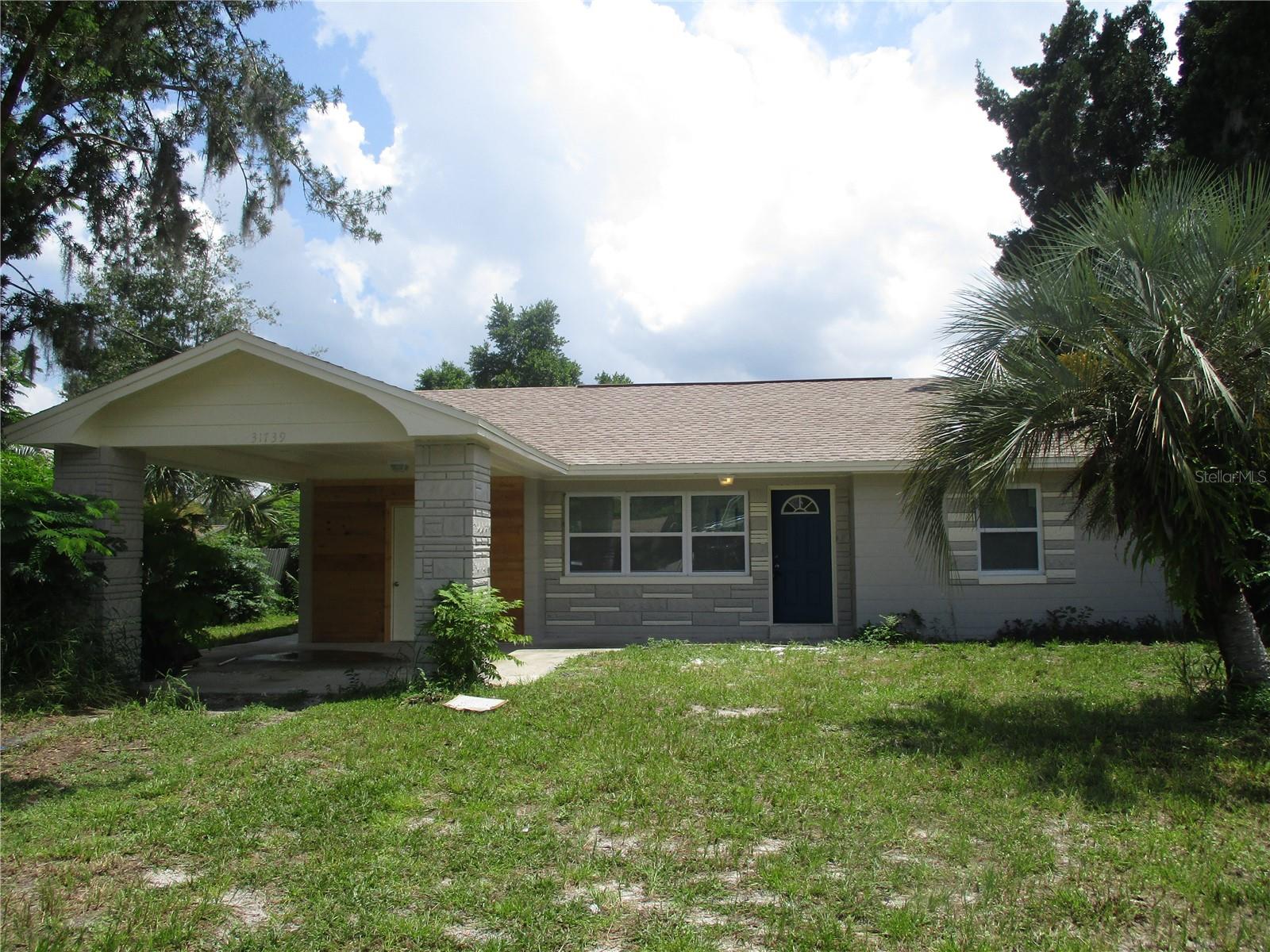This spacious 3BR/1BA single-family home features an open kitchen and provides plenty of space. The kitchen includes an oven, a dishwasher, refrigerator and provides plenty of cabinet storage and counter top space. The kitchen has been renovated and features granite-style laminate counter tops and plenty of cabinetry. The bedrooms are well-sized and all have reach in closets. There is a carport and storage closet with hook ups for a washer and dryer. This home has a huge backyard!

Innovative Realty residents are enrolled in the Resident Benefits Package (RBP) for $50.00/month which includes renters’ insurance, HVAC air filter delivery (for applicable properties), utilities management, our best-in-class resident rewards program, and much more! An admin fee of $195.00 will be due at move-in.
