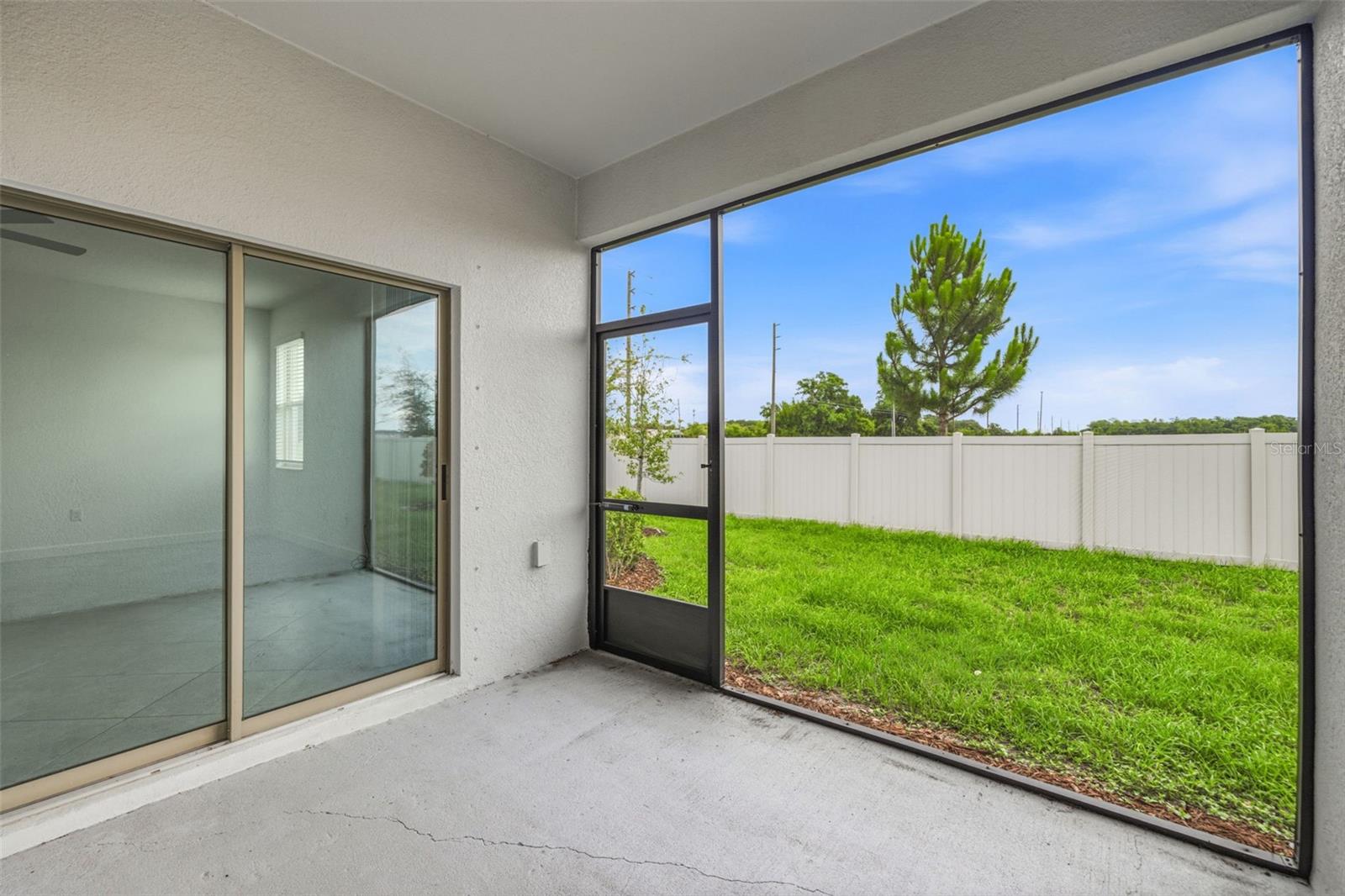 BRYANT SQUARE - Residential