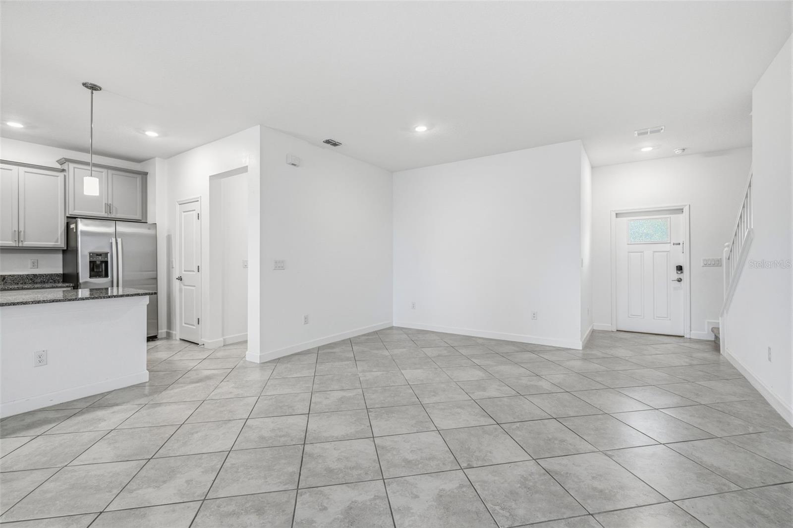 BRYANT SQUARE - Residential
