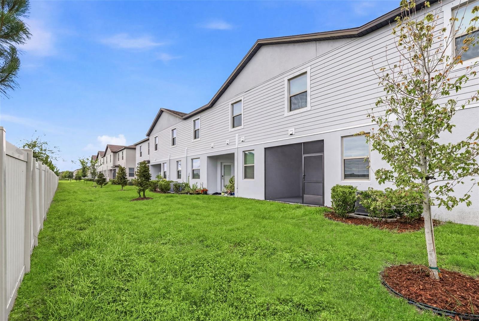 BRYANT SQUARE - Residential