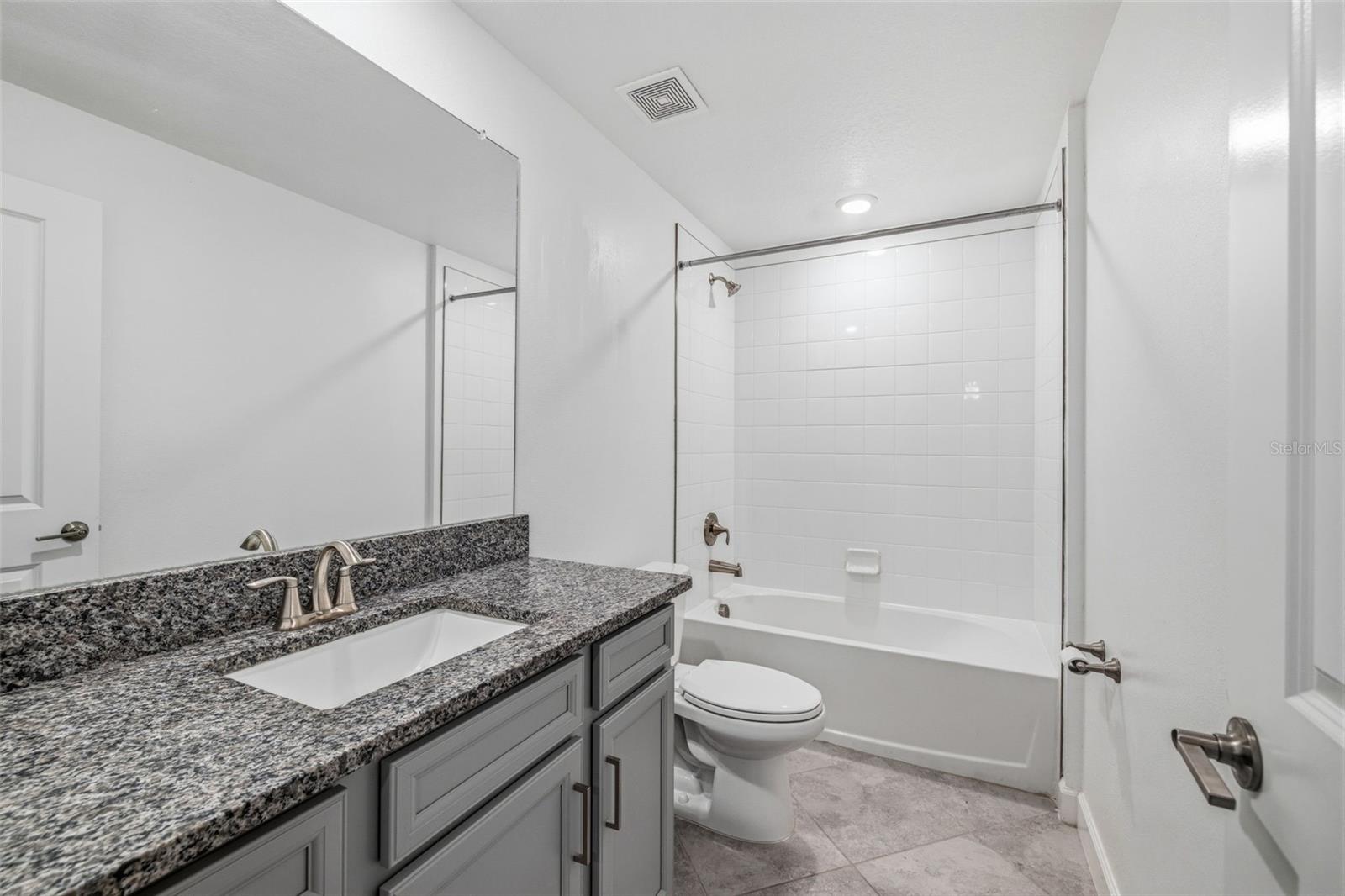 BRYANT SQUARE - Residential