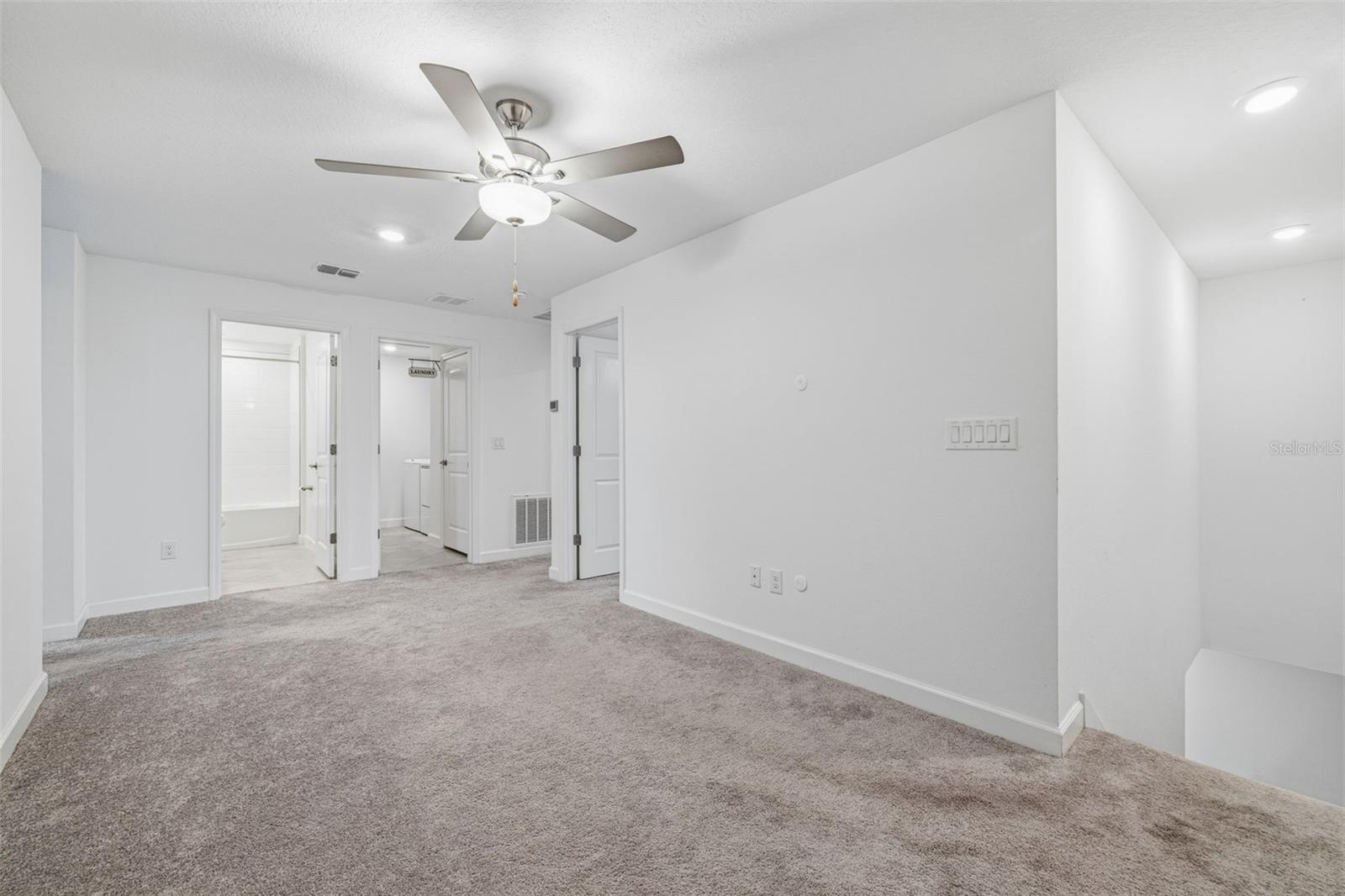 BRYANT SQUARE - Residential