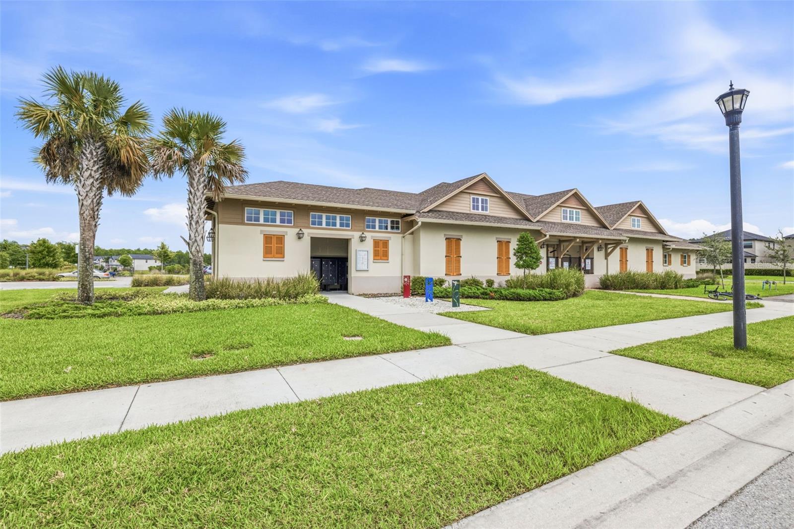BRYANT SQUARE - Residential