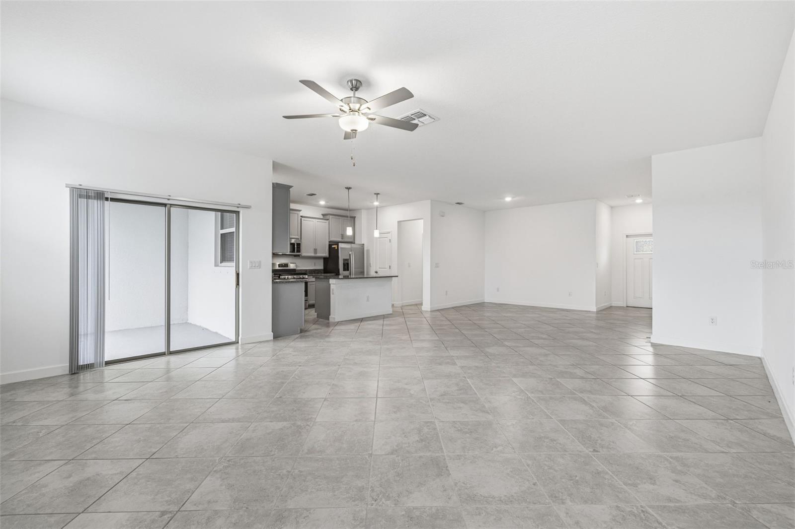BRYANT SQUARE - Residential