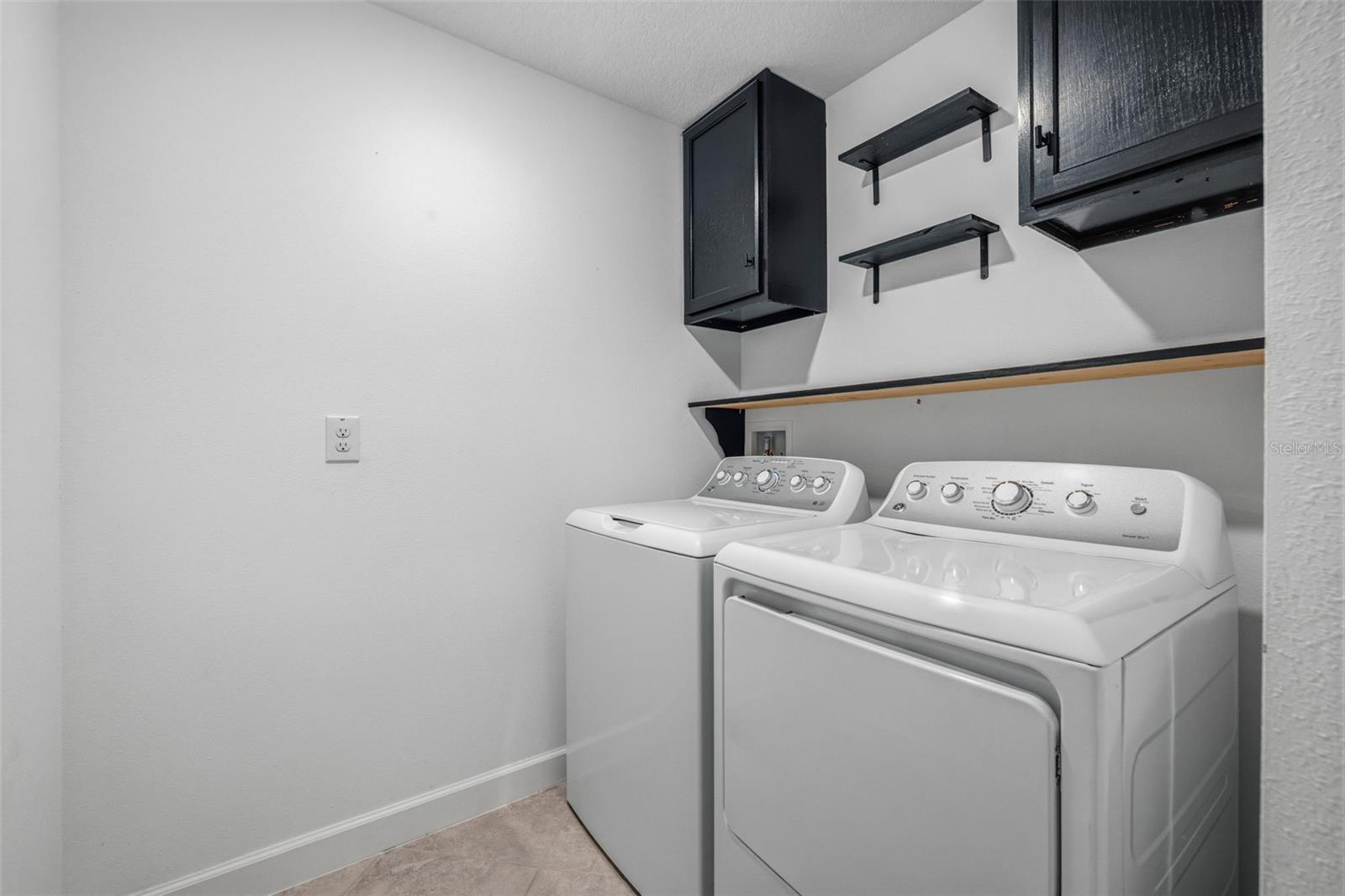 BRYANT SQUARE - Residential