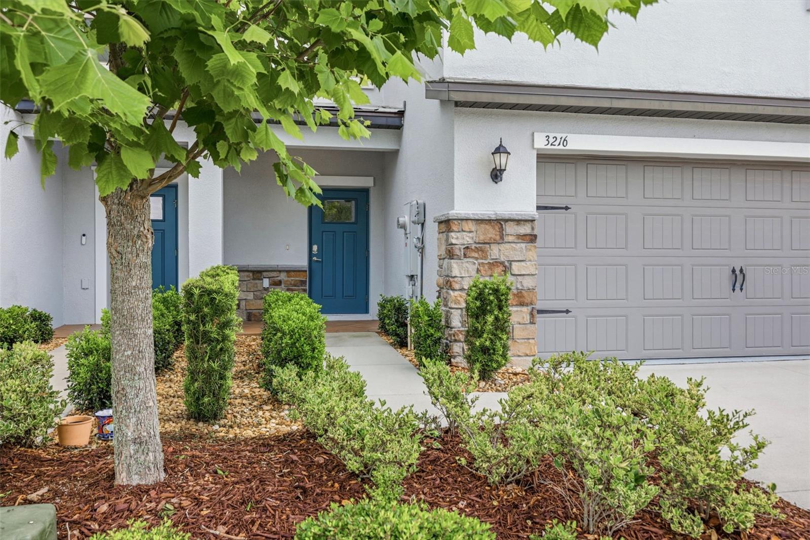 BRYANT SQUARE - Residential