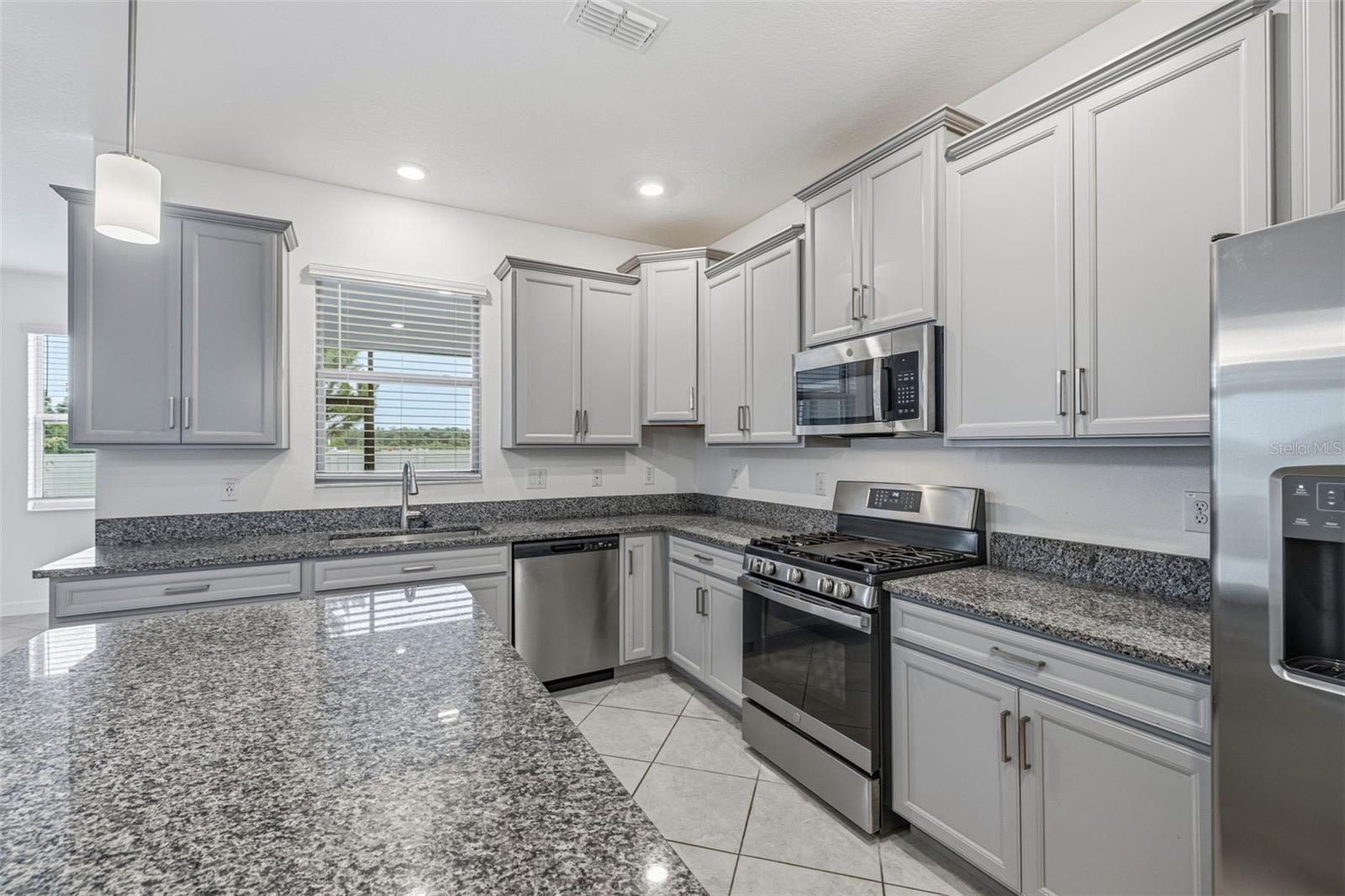 BRYANT SQUARE - Residential