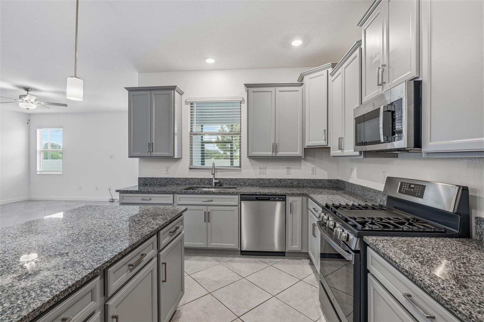 BRYANT SQUARE - Residential