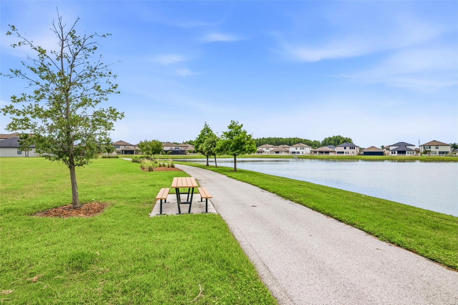 BRYANT SQUARE - Residential