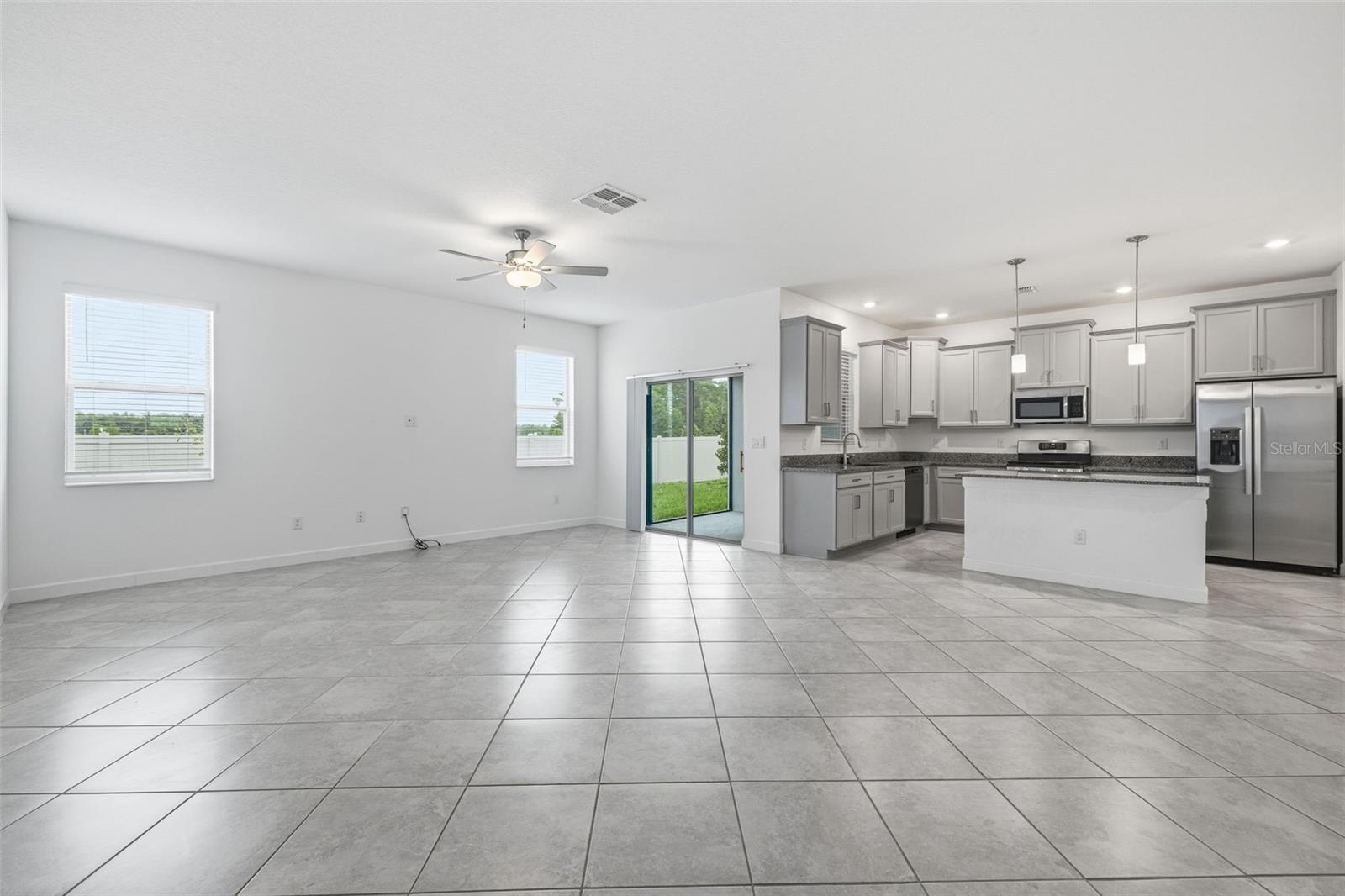 BRYANT SQUARE - Residential