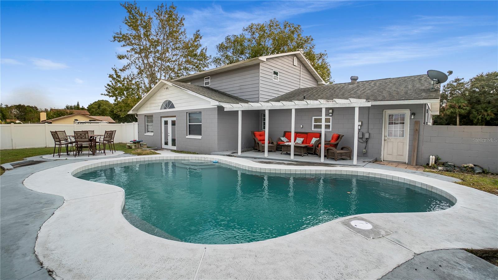 PEPPERTREE SECOND ADD - Residential Lease