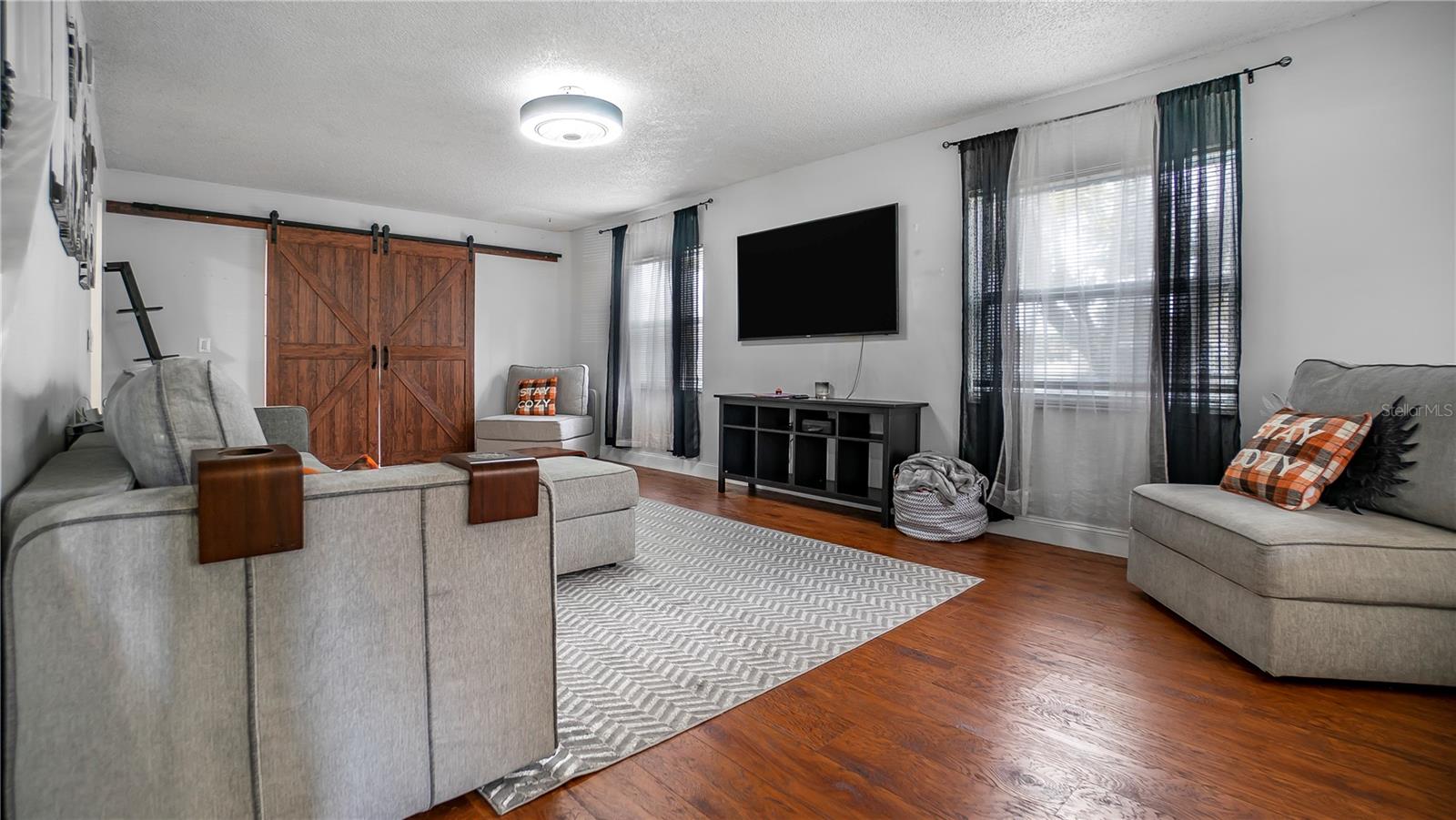 PEPPERTREE SECOND ADD - Residential Lease