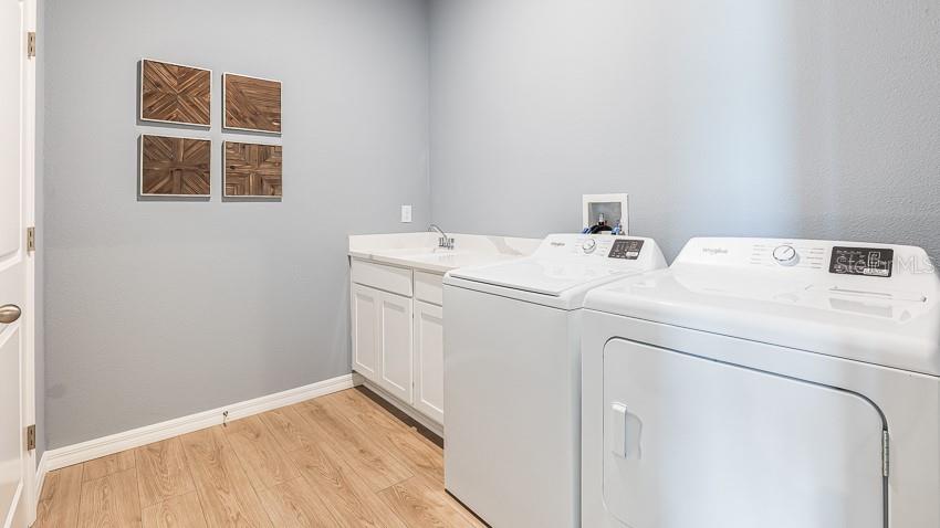 OAKFIELD TRAILS - Residential