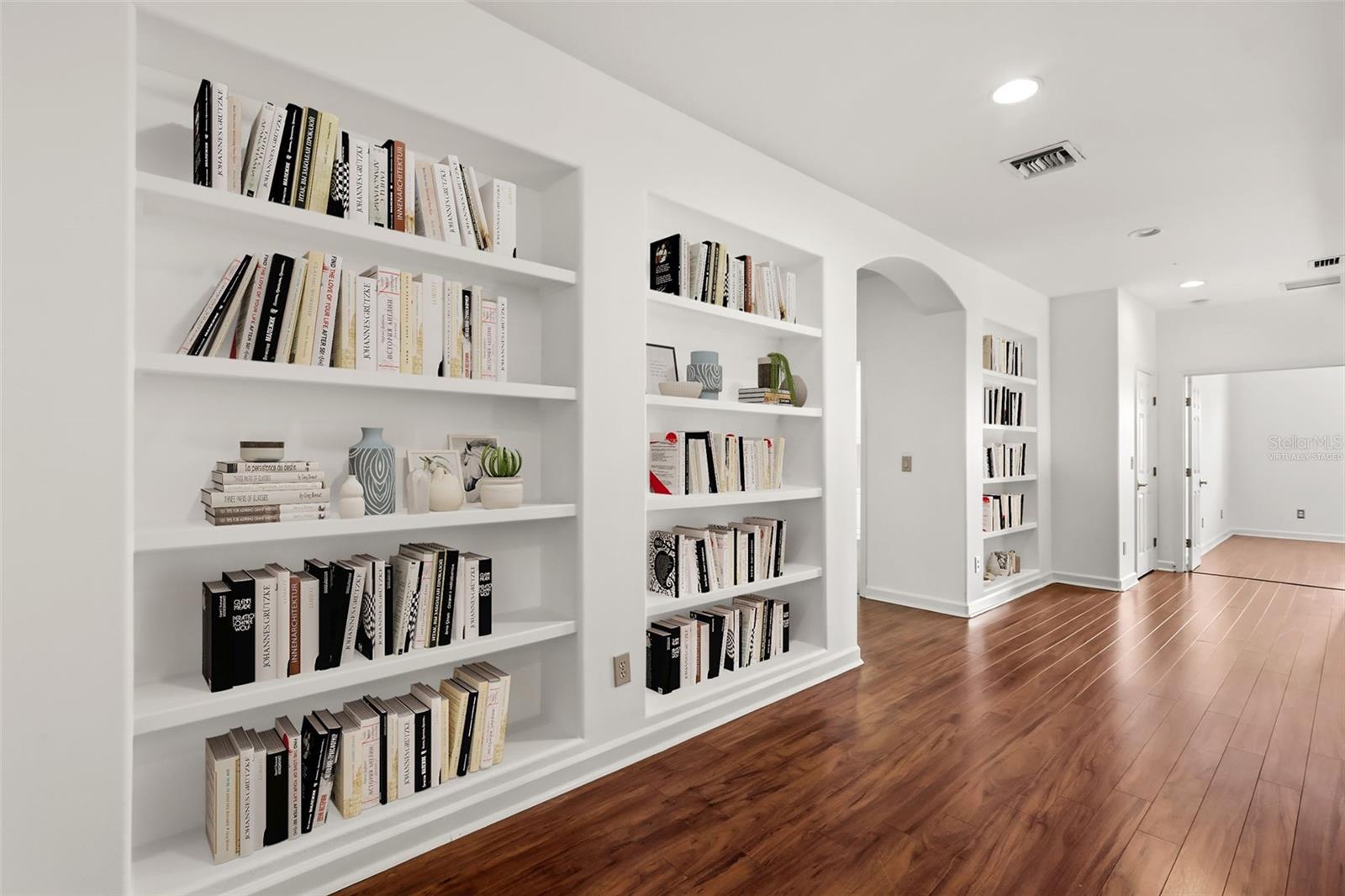STONEYBROOK - Residential