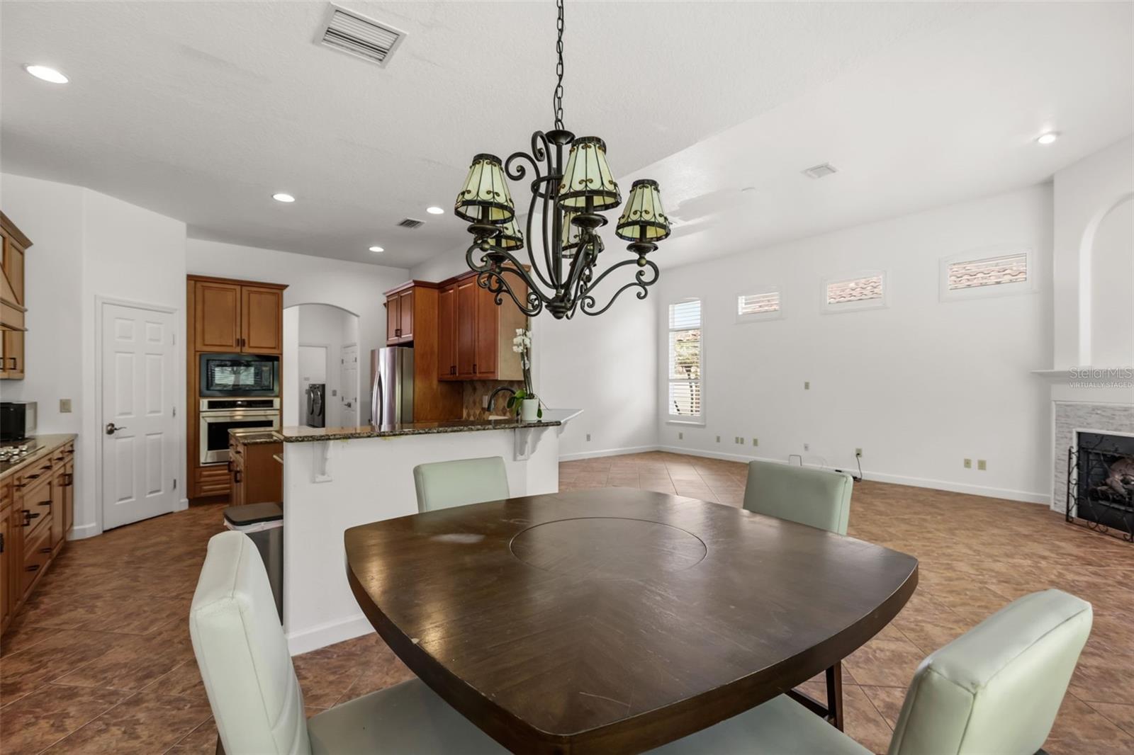 STONEYBROOK - Residential