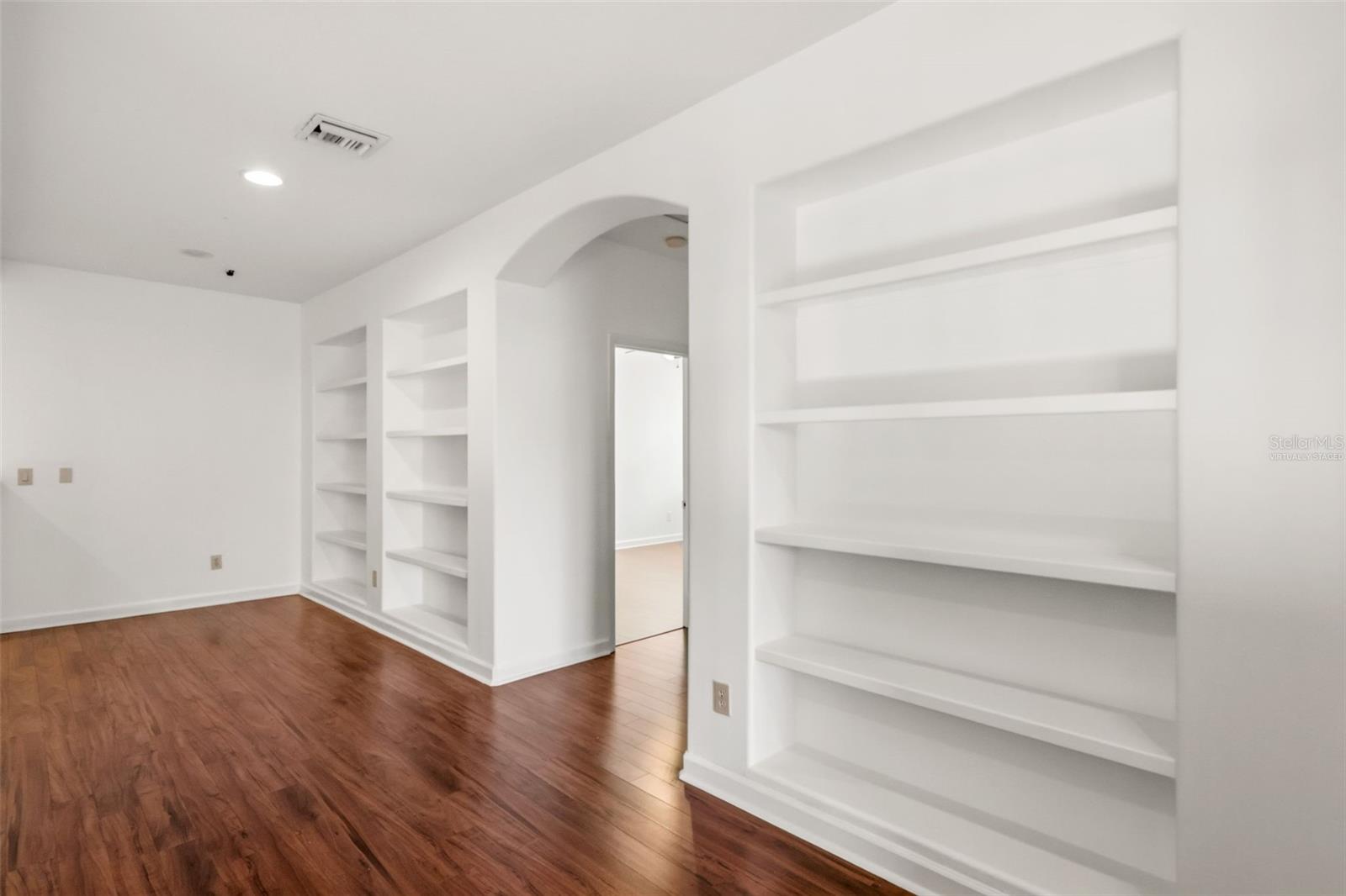 STONEYBROOK - Residential