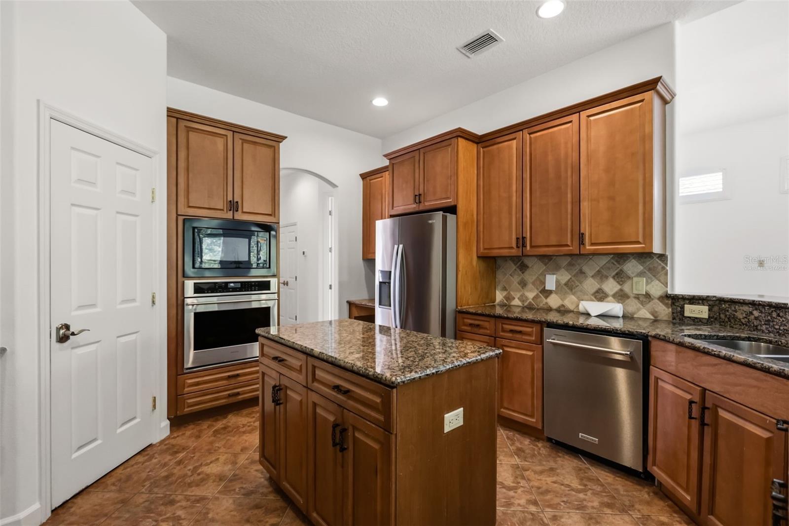 STONEYBROOK - Residential