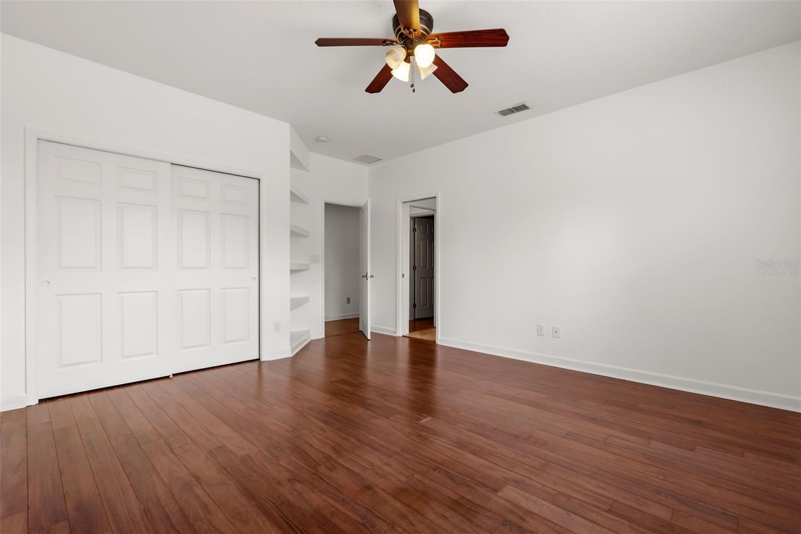 STONEYBROOK - Residential