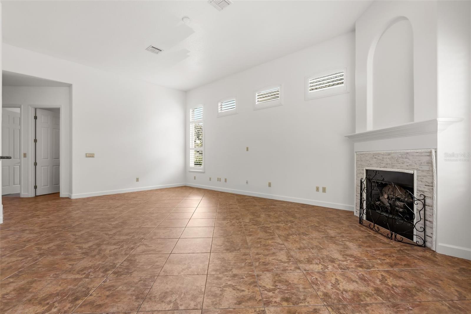 STONEYBROOK - Residential
