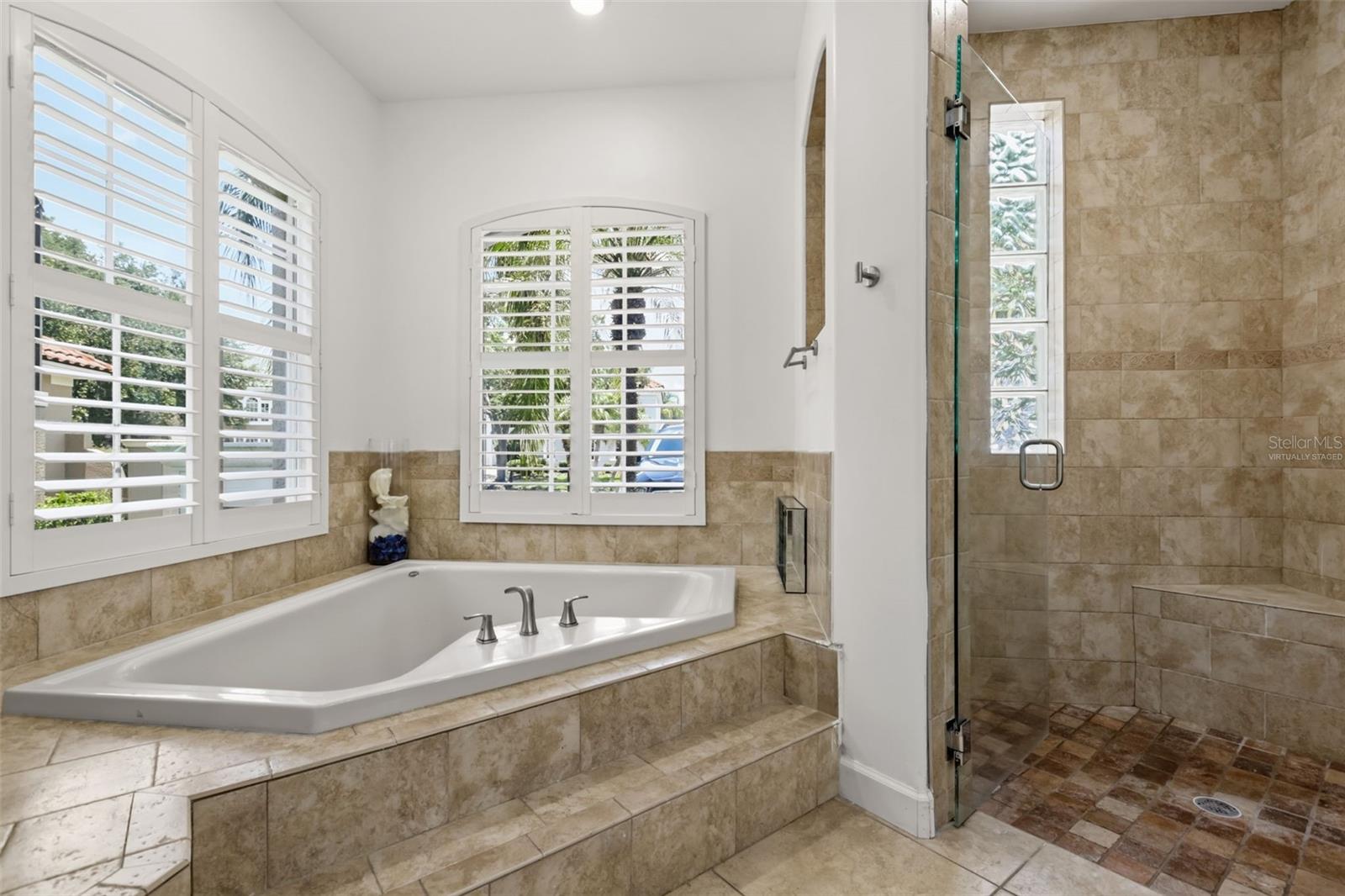 STONEYBROOK - Residential